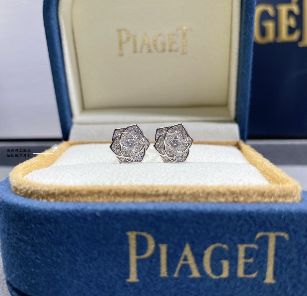 Piaget rose stud Earrings