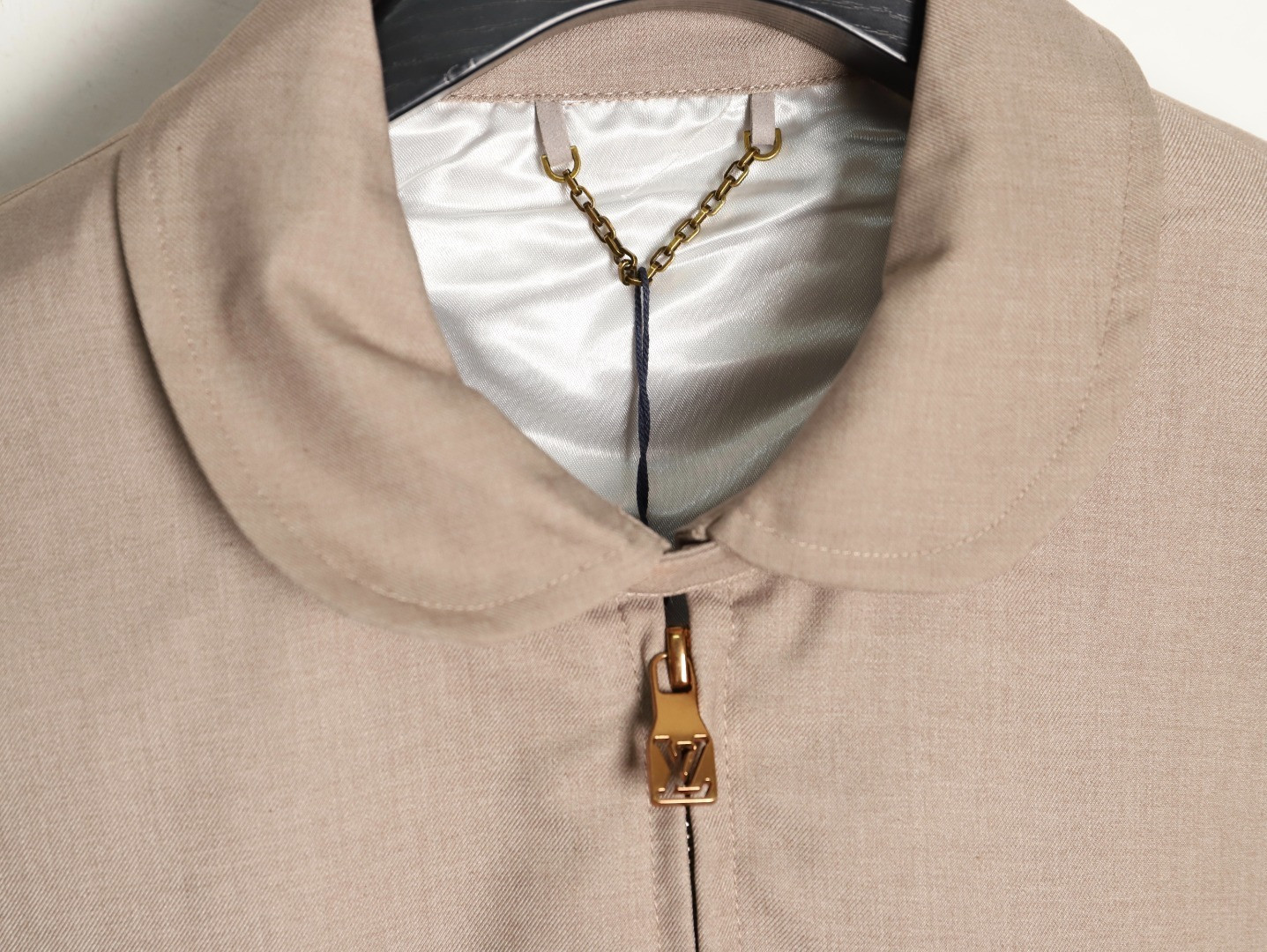 l0*is V*t0n lv 25fw jacket