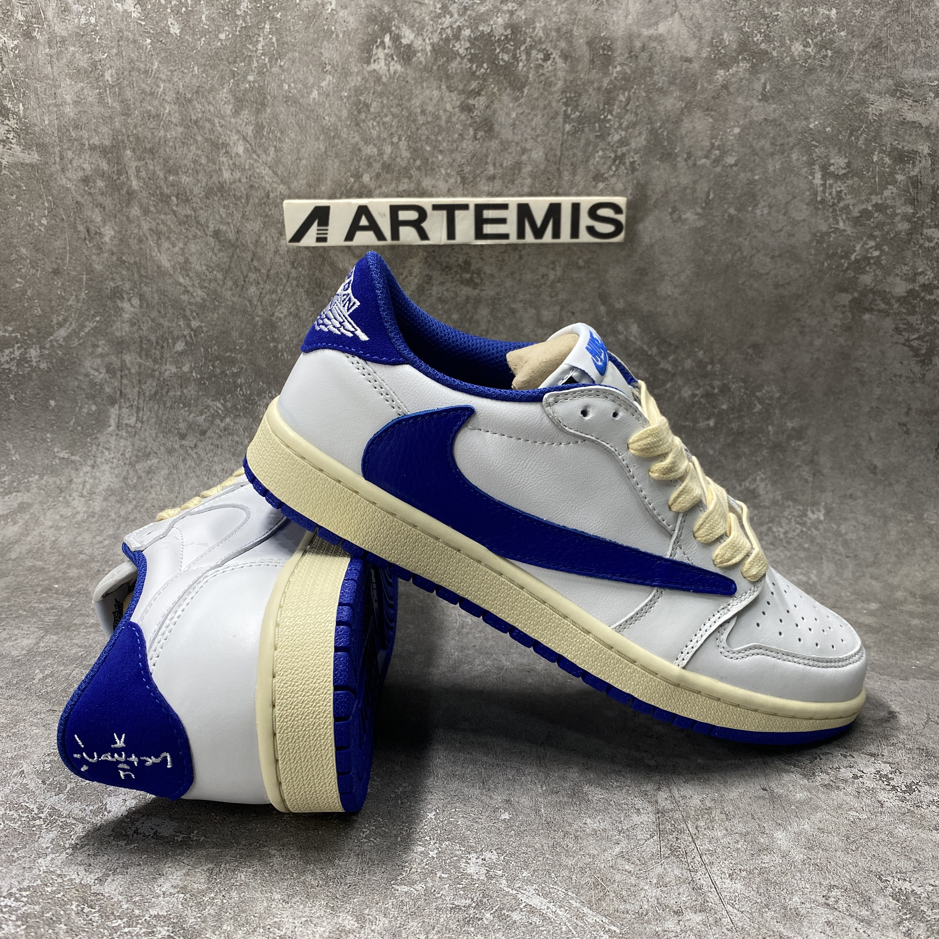 Travis Scott x Air Jordan 1 Low White Blue