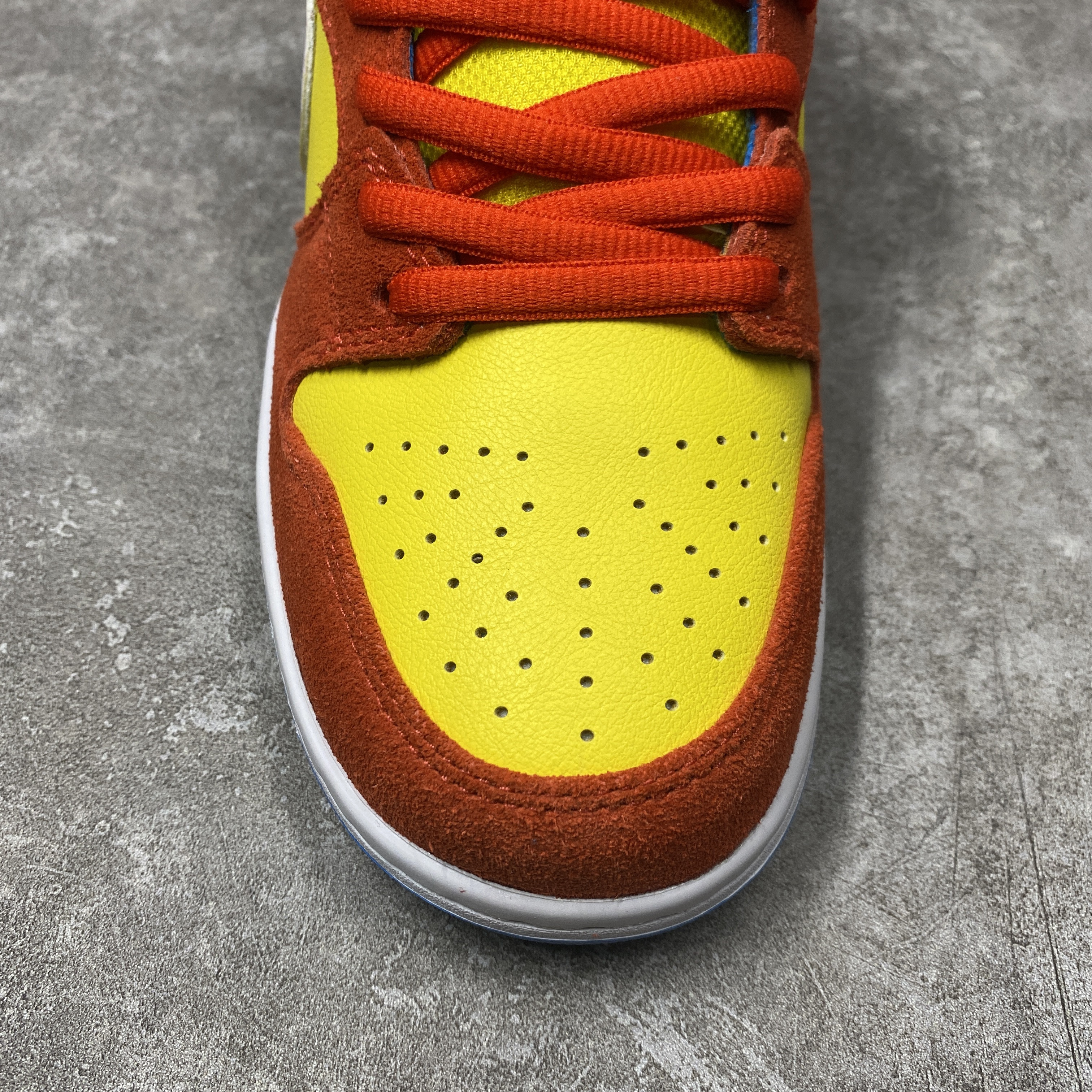 Nike SB Dunk Low Pro Bart Simpson