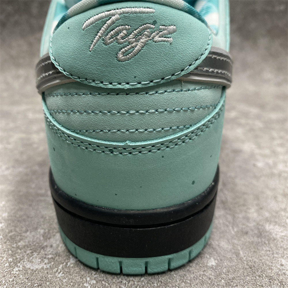 Nike SB Dunk Low green