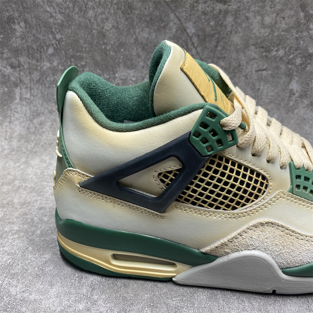 AIR JORDAN 4 RETRO 2024