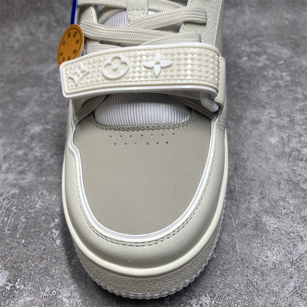 UA LV Trainer Sneaker