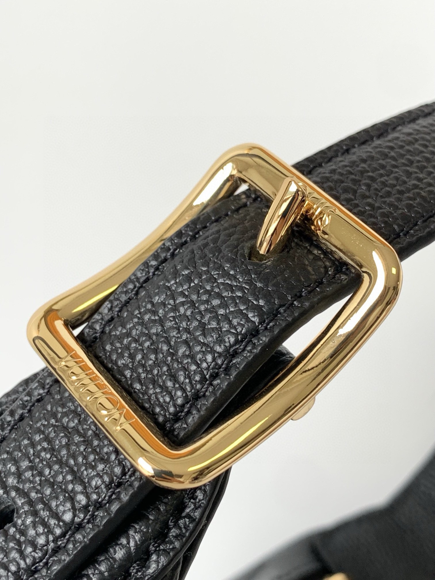 LV Mini Moon M82391 20.5x11x5cm