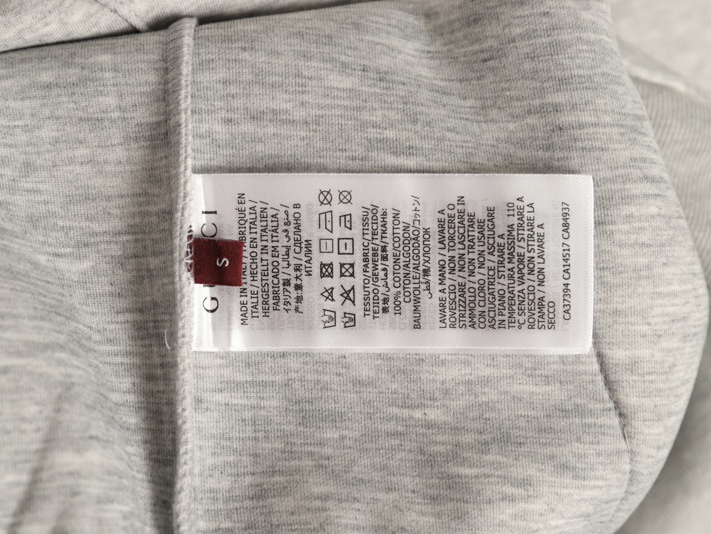 G*u*i coats