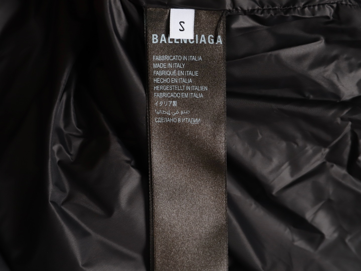 Ba*len*cia*ga blcg puffer vest