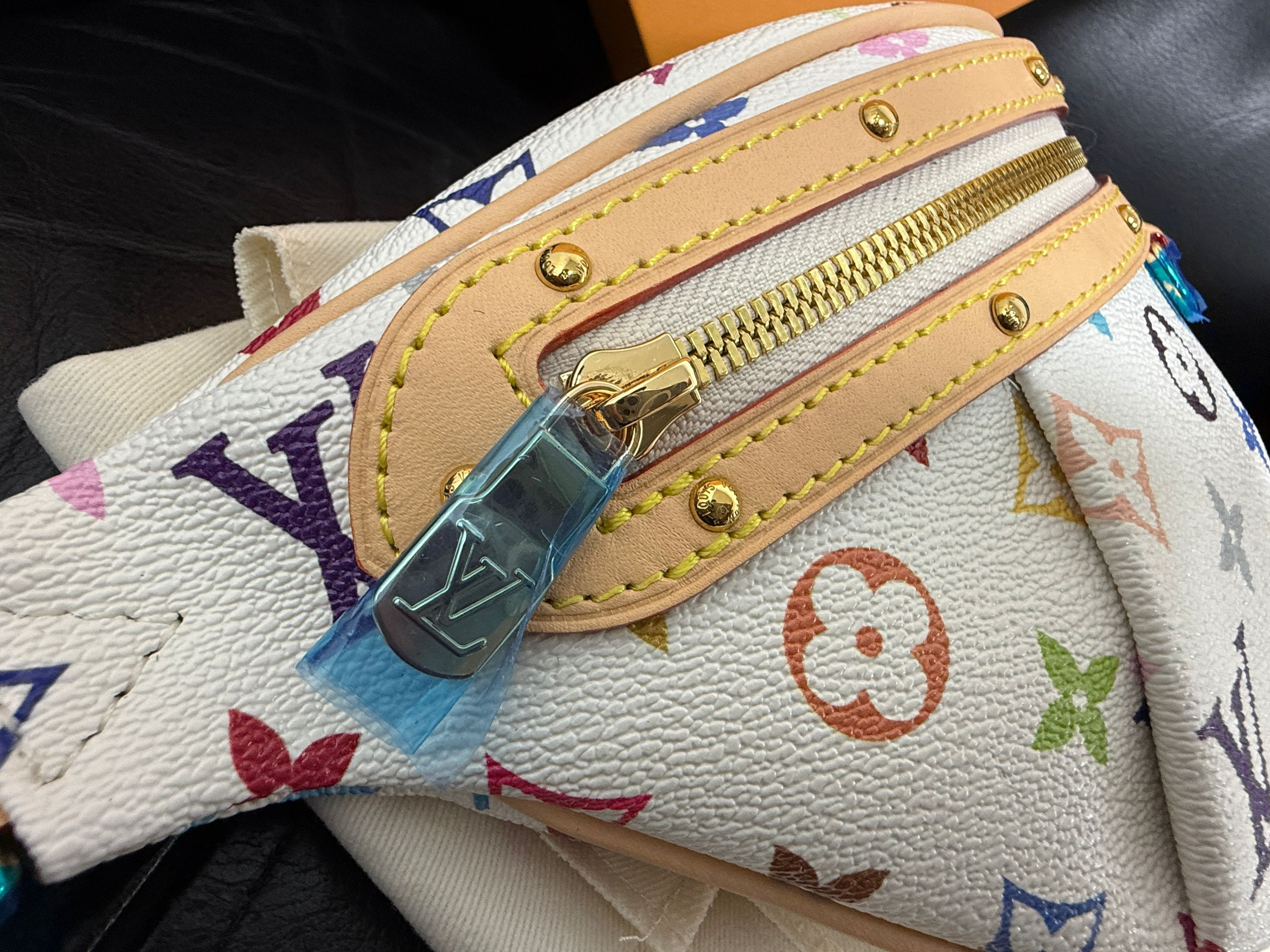 LV HIGH RISE M13660 16x8x38cm