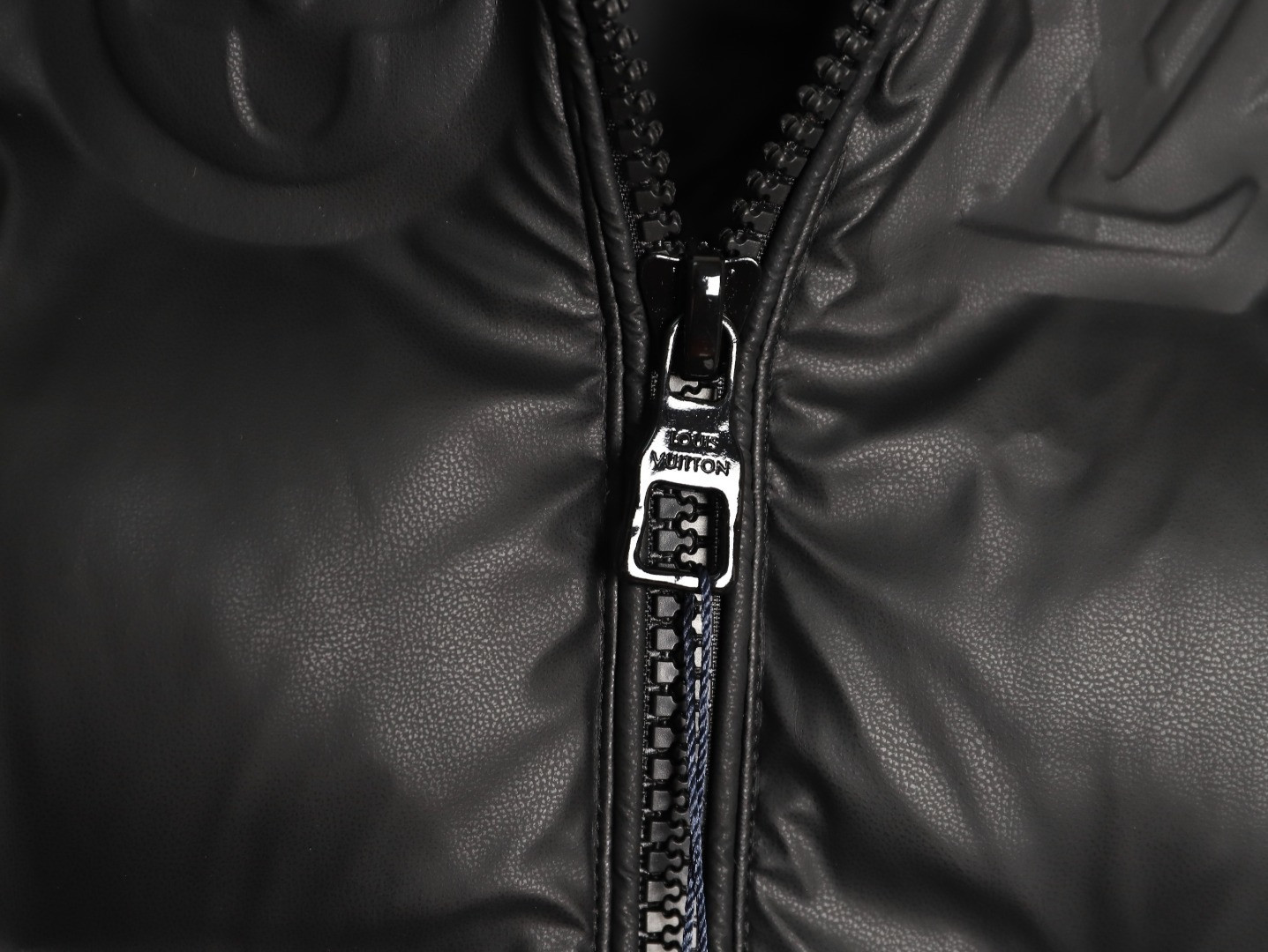 l0*is V*t0n puffer vest