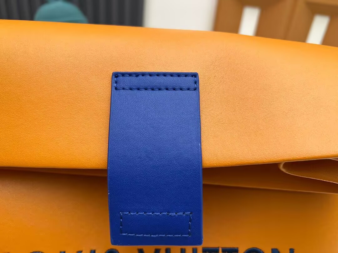 LV Sandwich Bag M24578 27 x 17 x 30 cm