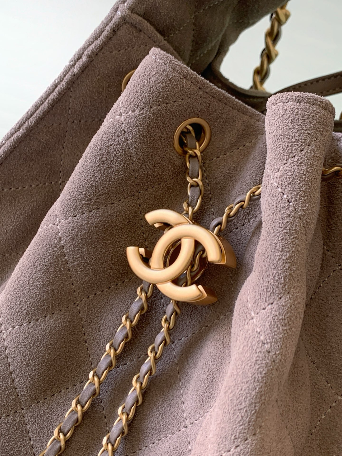 Ch*el 25c bucket bag 40x30x15cm