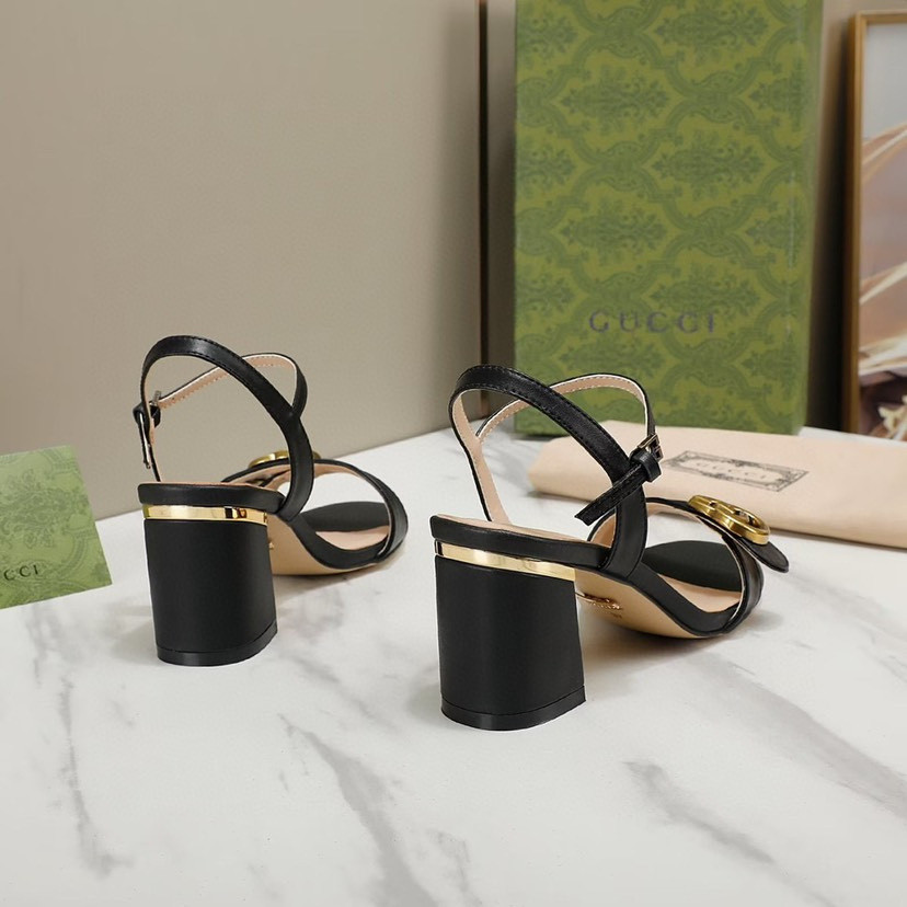 ua G*u*i mid-heel sandal