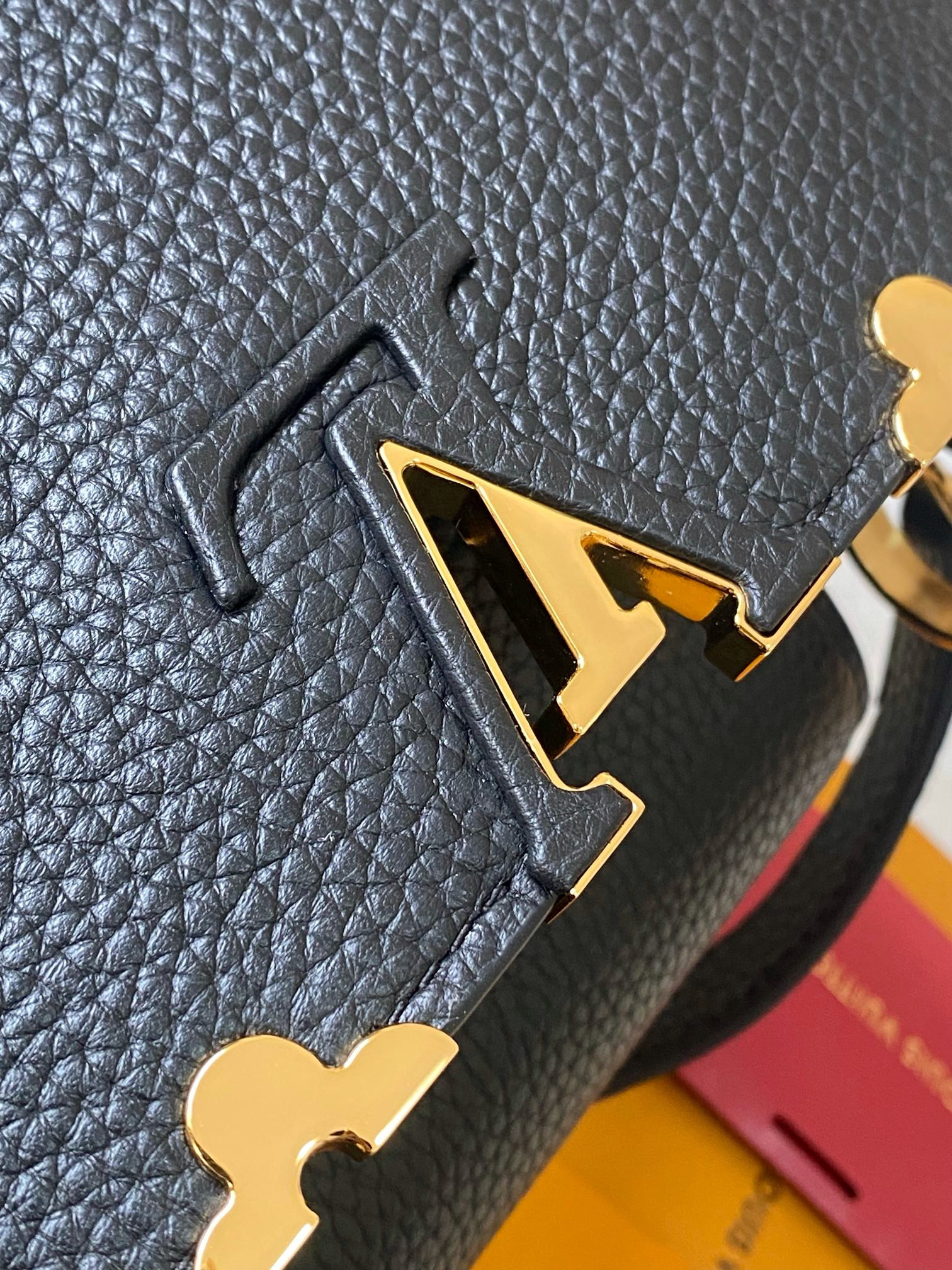 lv capucines  M23331  27-18-9cm