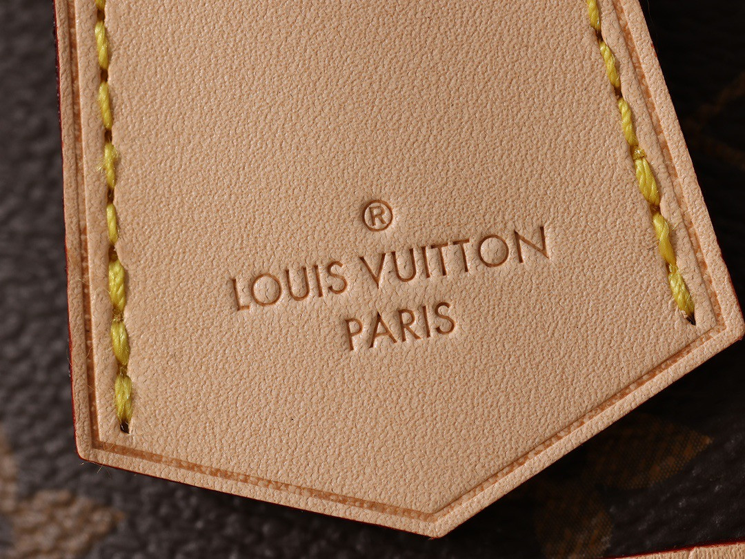 LV  Alma bb M46990   25×19×12cm