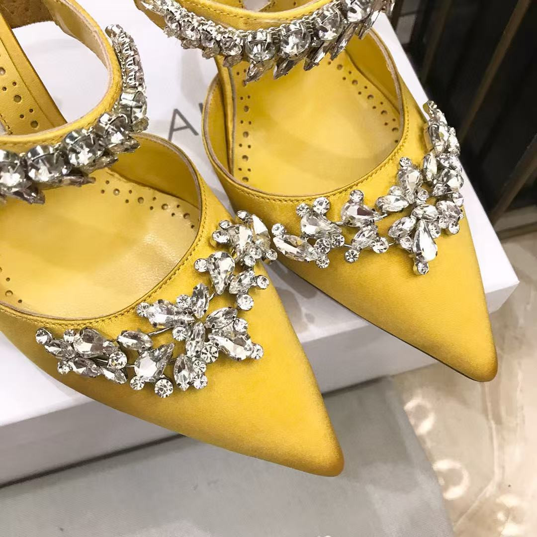 UA MANOLO BLAHNIK Shoes