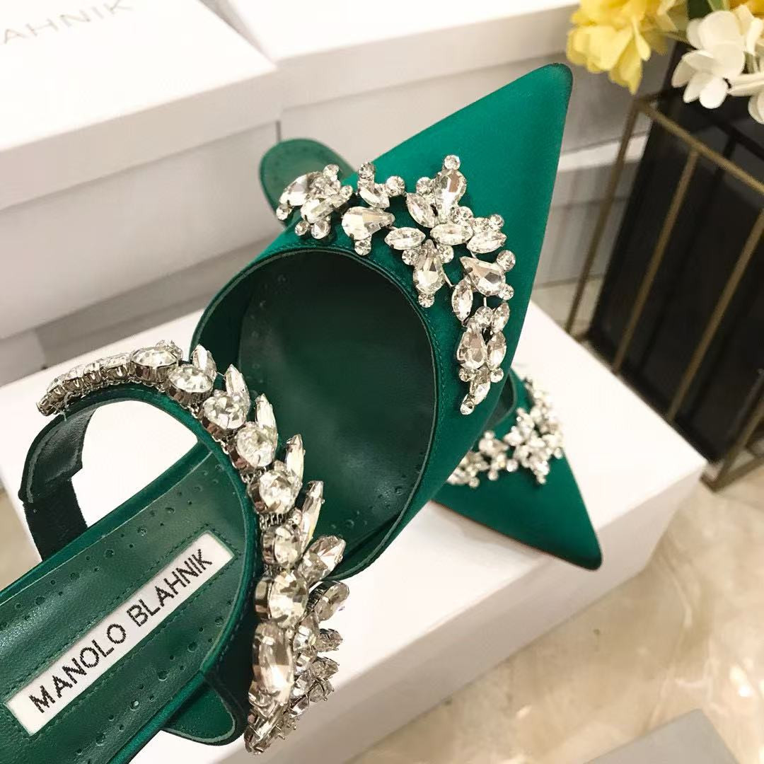 UA MANOLO BLAHNIK Shoes