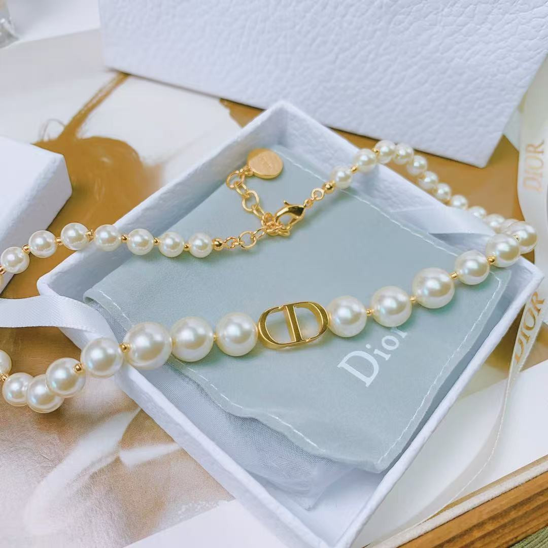 D*or necklace