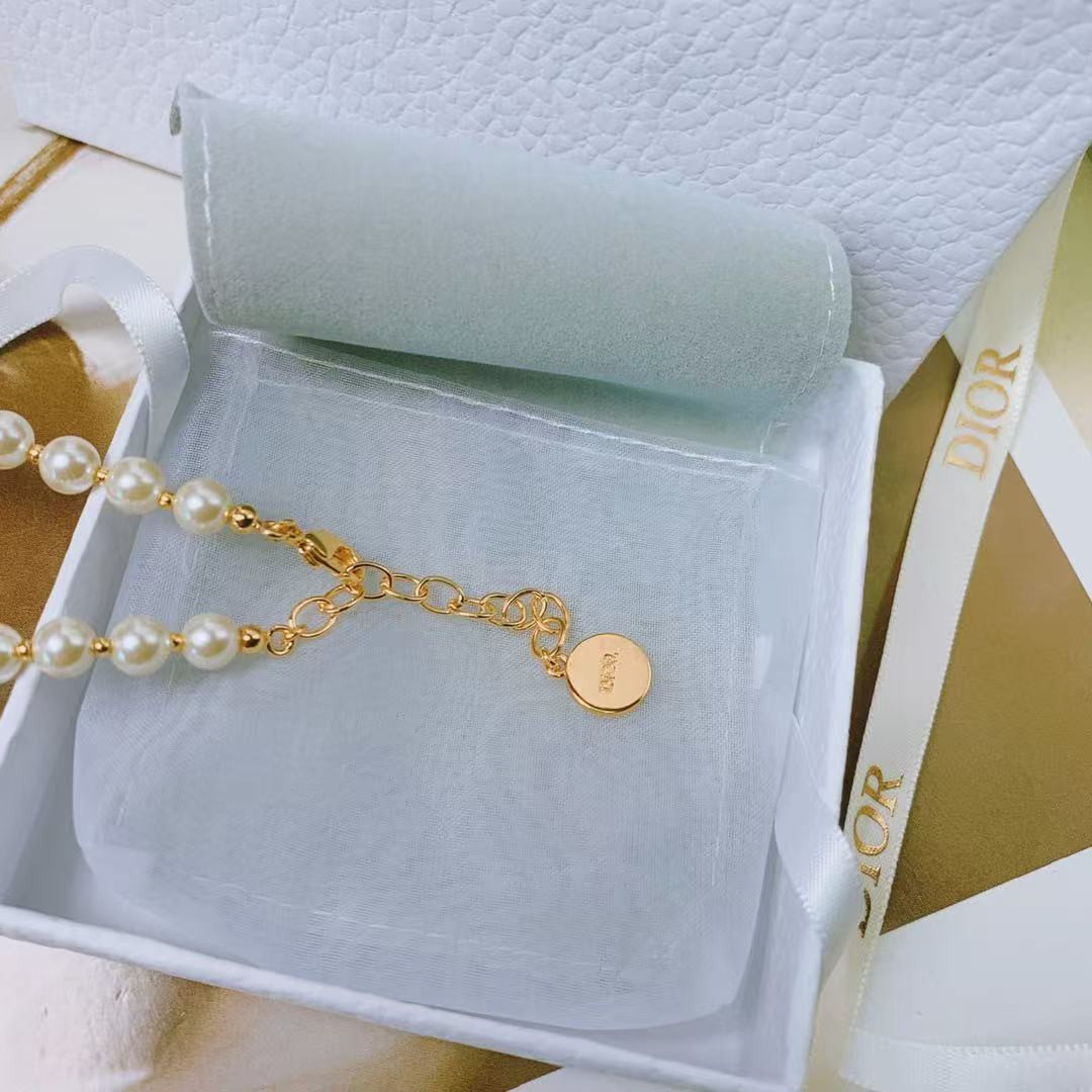D*or necklace