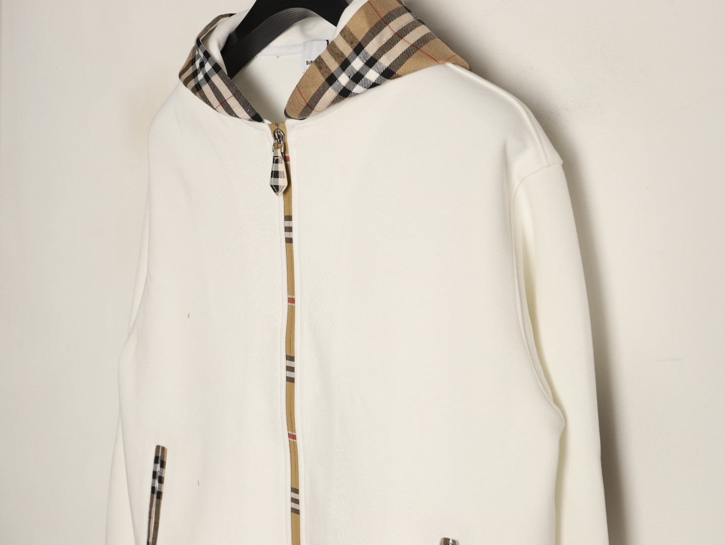 B**rry coats