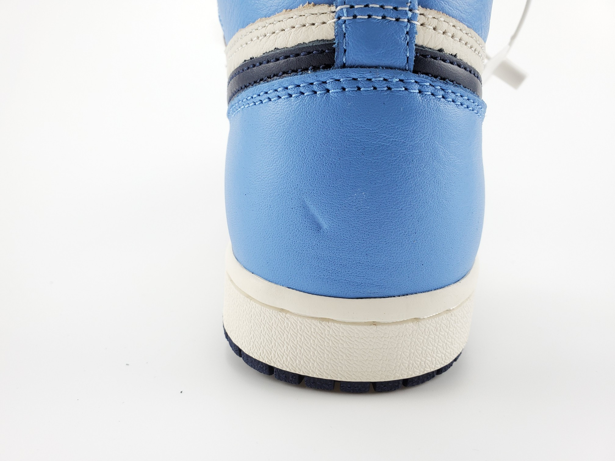 Air Jordan 1 Retro High "Obsidian Blue"