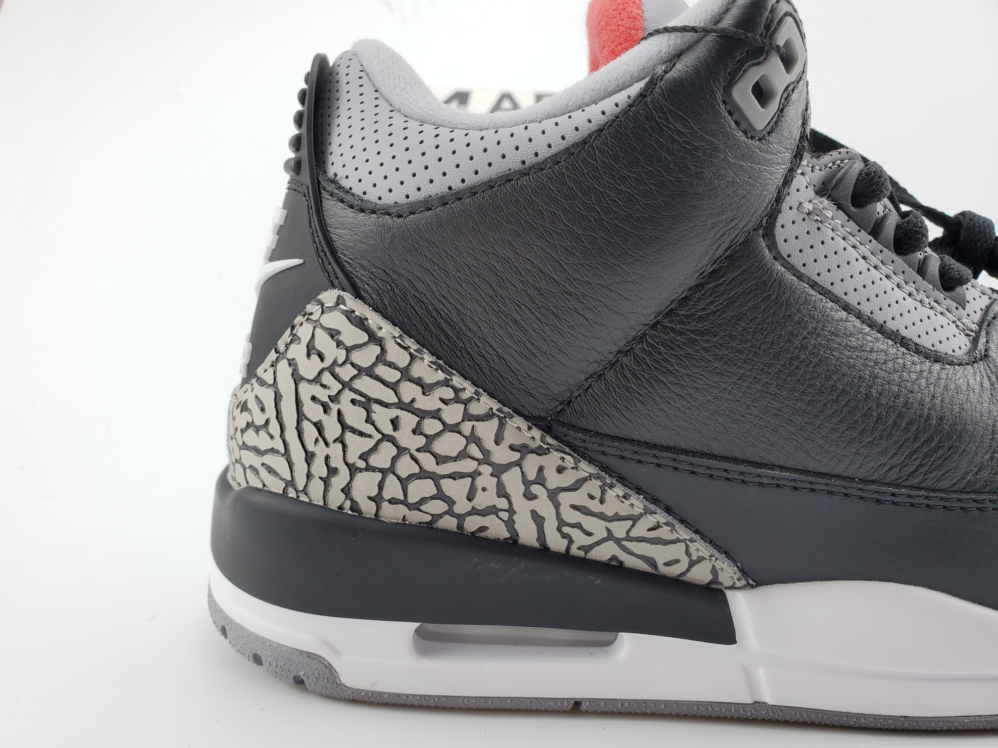 Air Jordan 3 Retro Black Cement (2018)