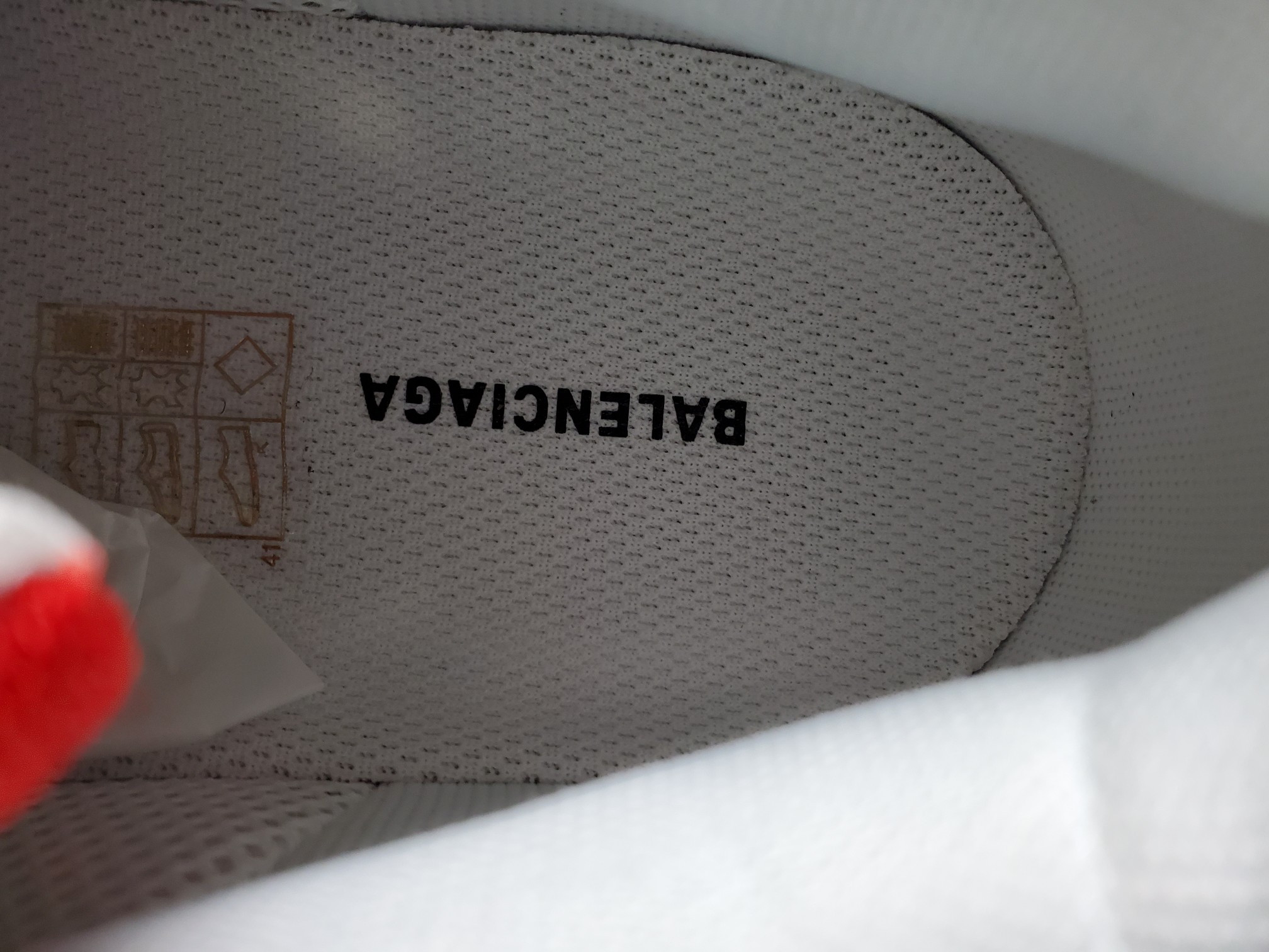 Balenciga Triple S Vermillon