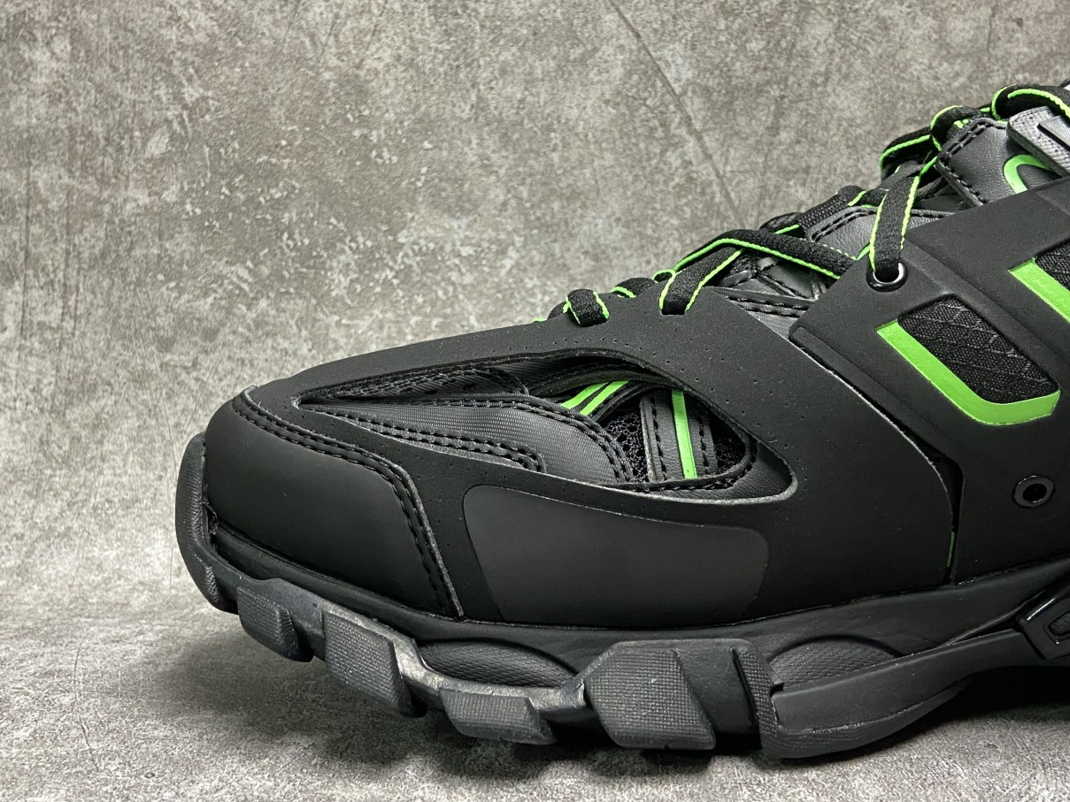 Balenciga Track Black