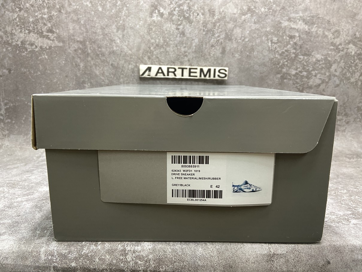 Balenciga Drive Sneaker 