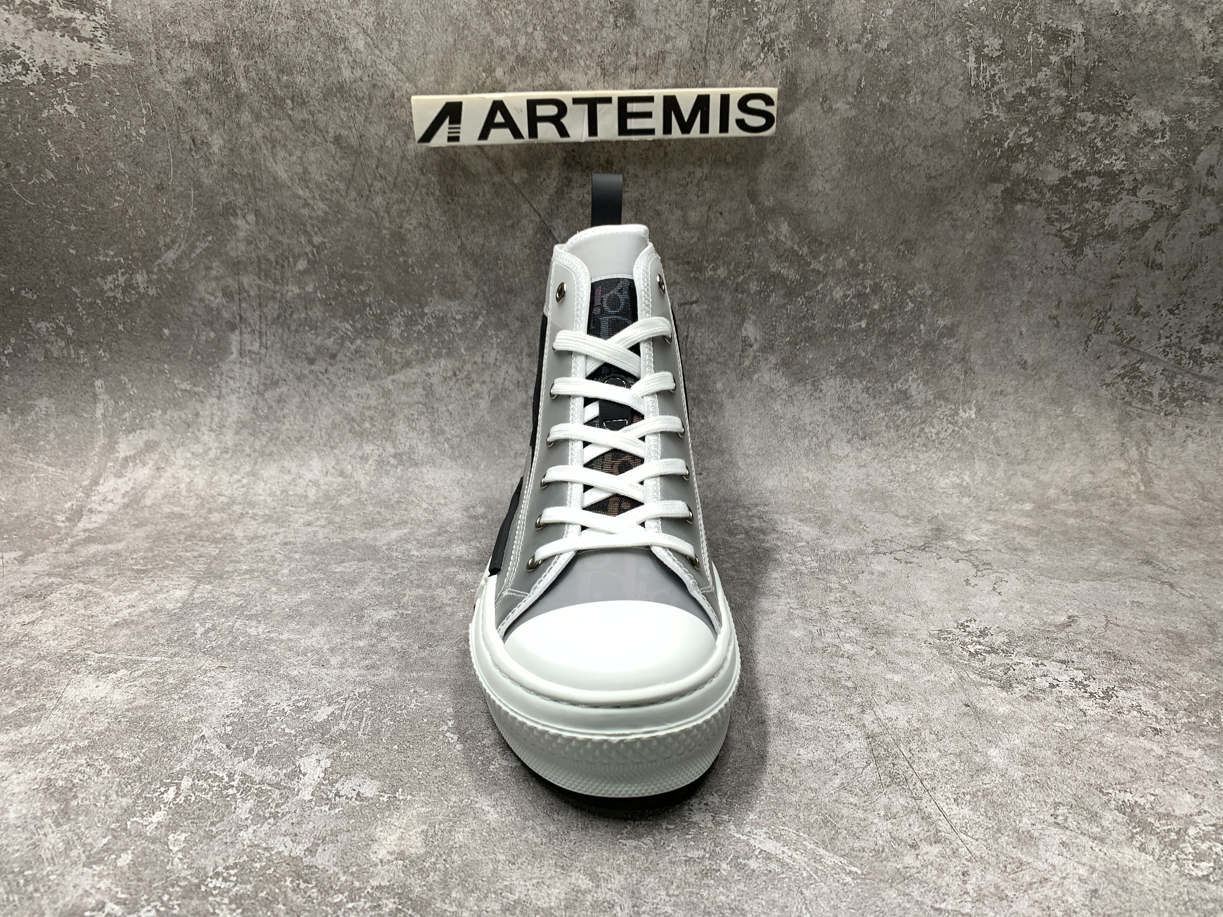 D*or b23 high grey leopard