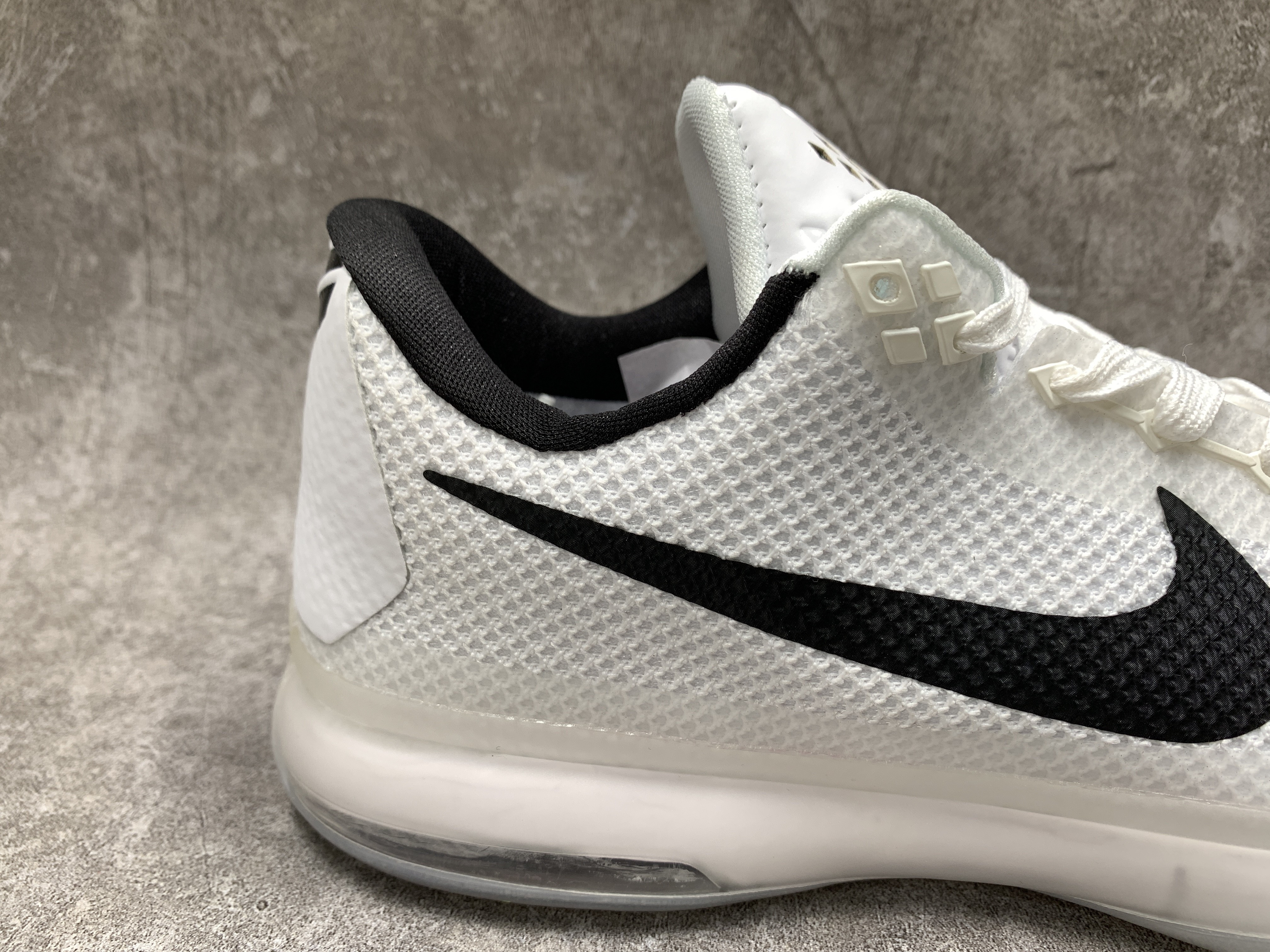 Nike Kobe 10 Fundamentals