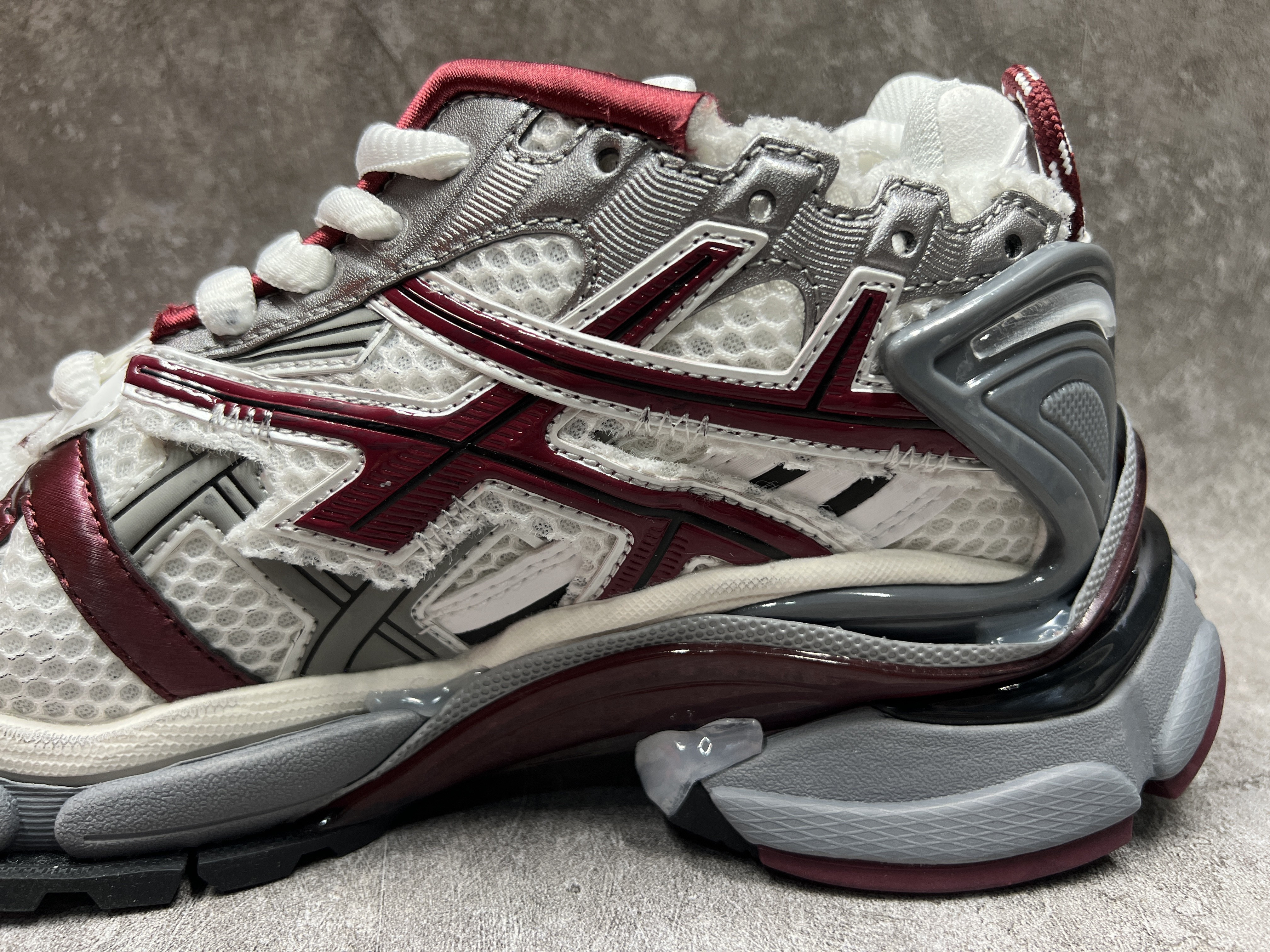 Balenciga Runner Sneaker Burgundy