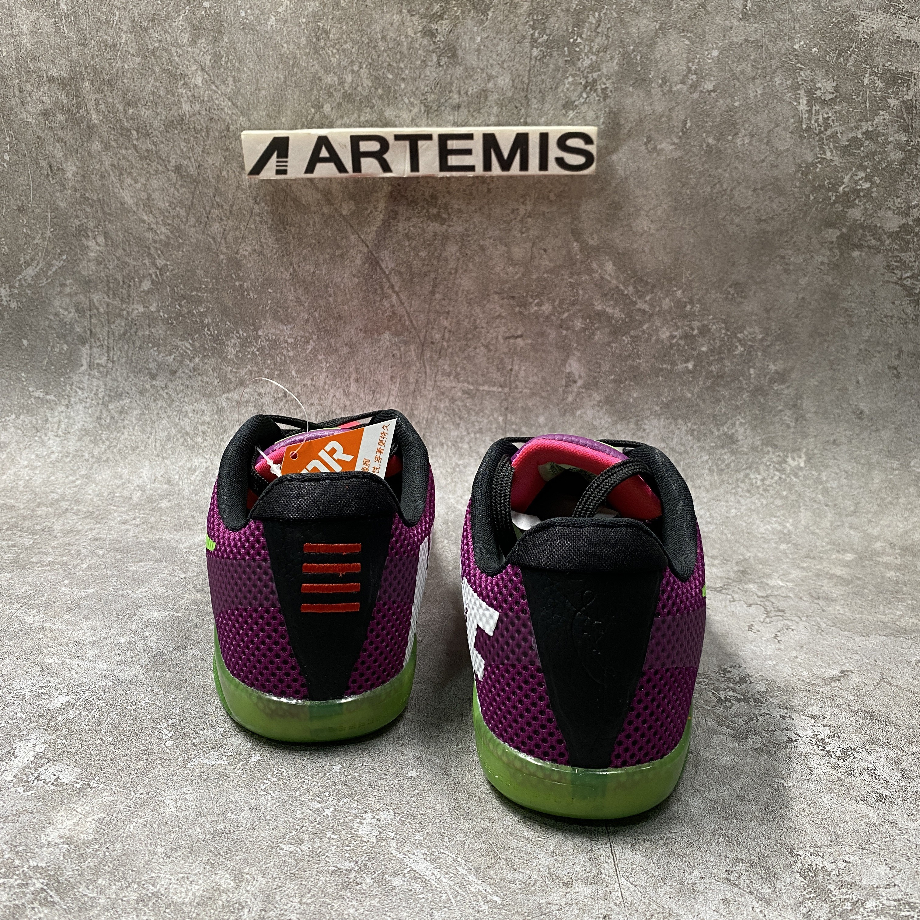 Nike Kobe 11 EM Low Mambacurial