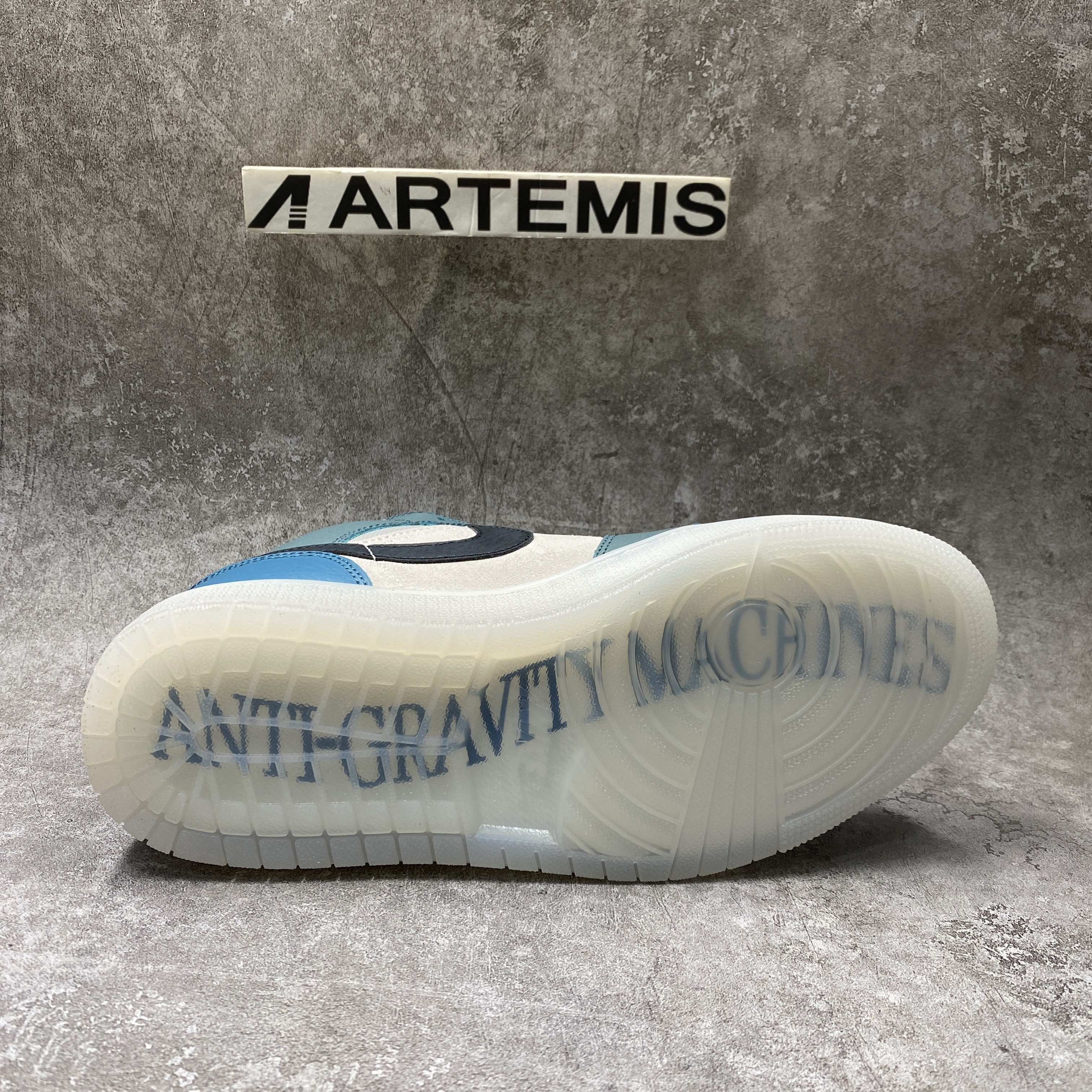 Air Jordan 1 Mid Anti-Gravity Machines