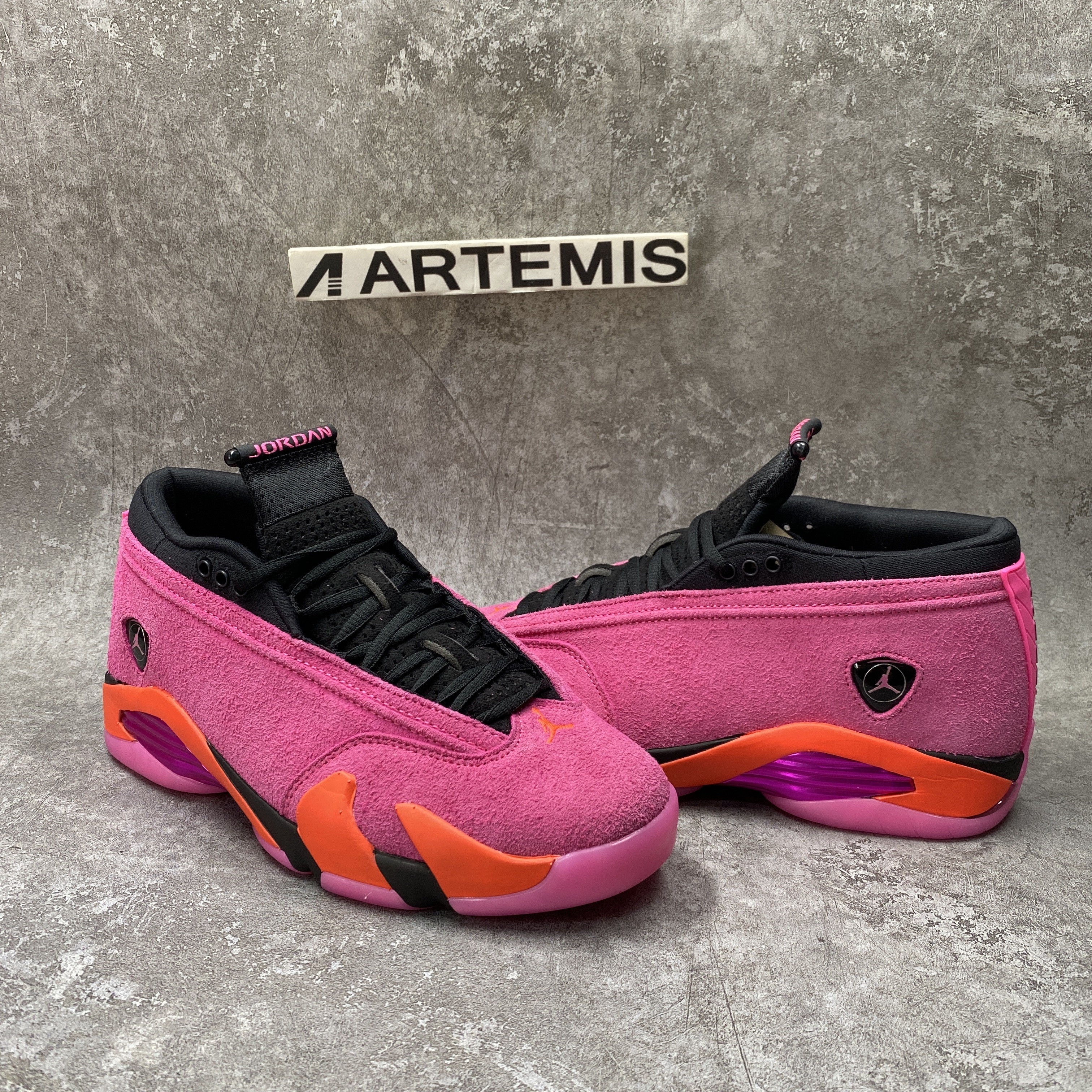 Air Jordan 14 Retro Low Shocking Pink