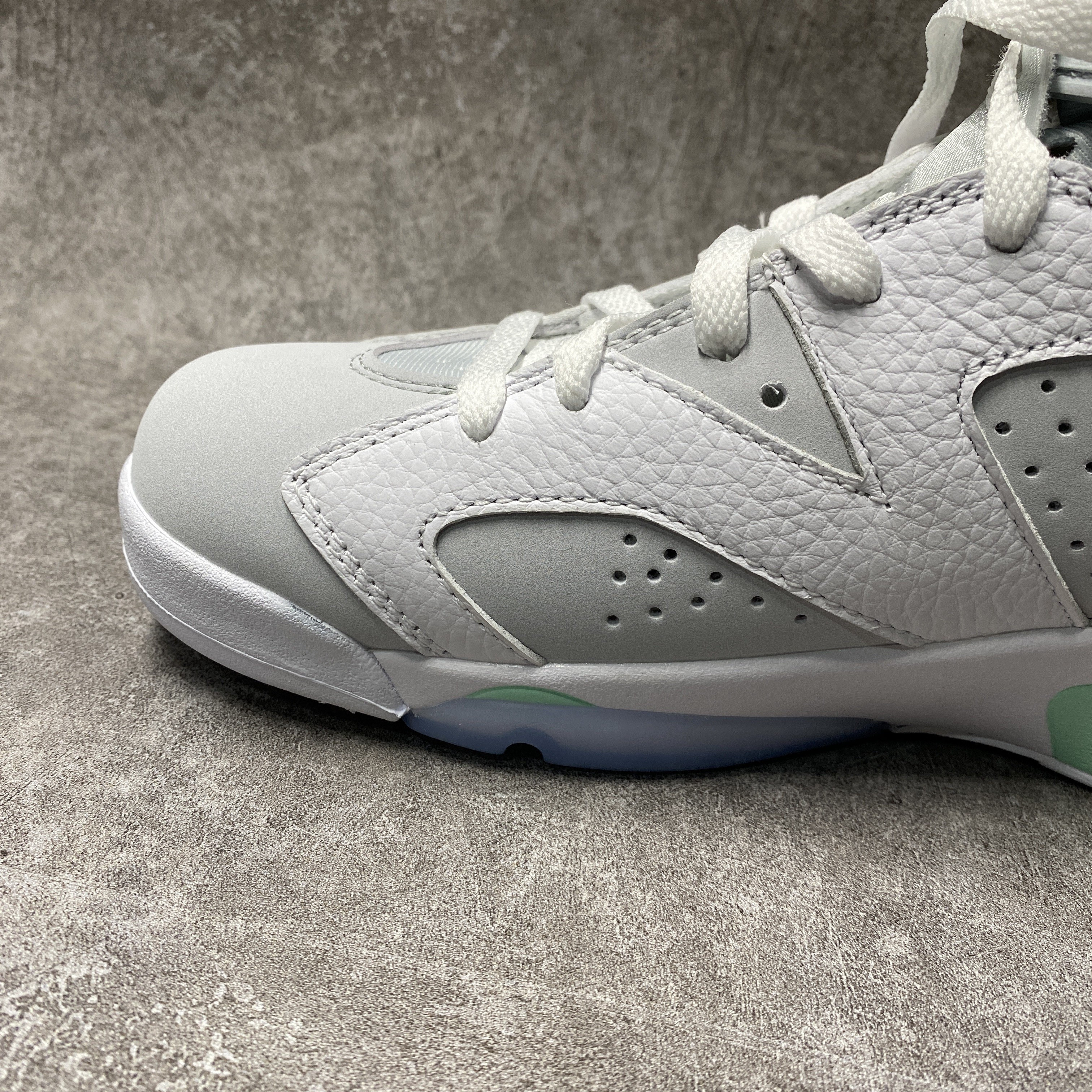 Air Jordan 6 Retro Mint Foam
