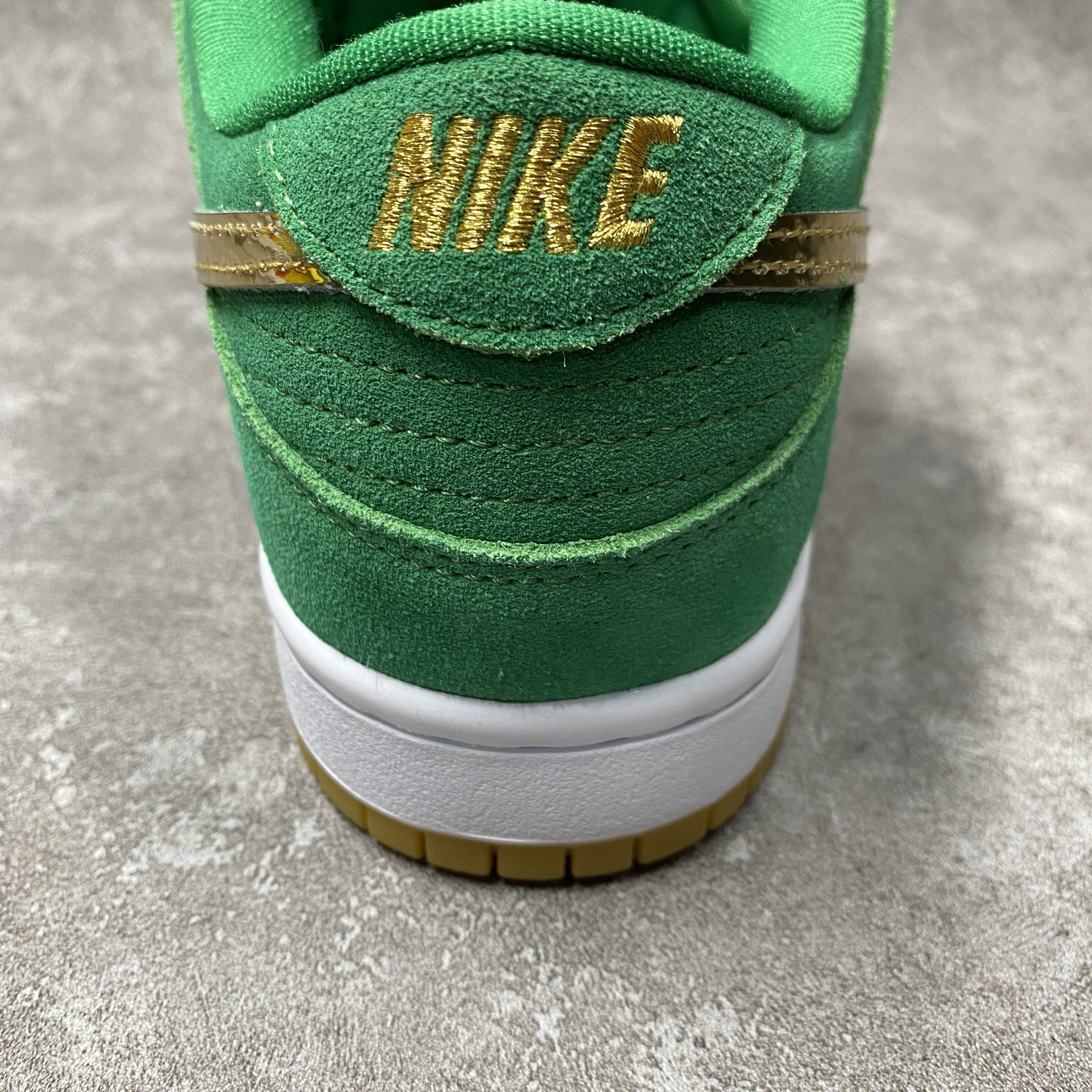 Nike SB Dunk Low Pro St. Patrick