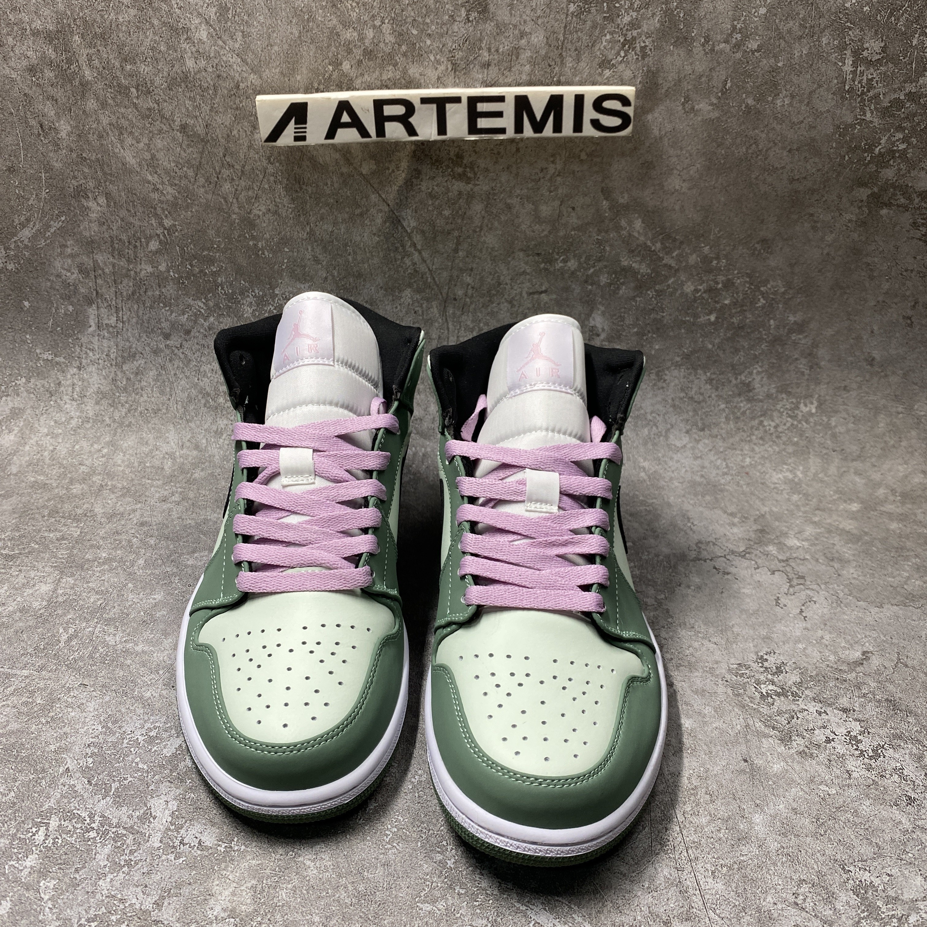 Air Jordan 1 Mid Dutch Green