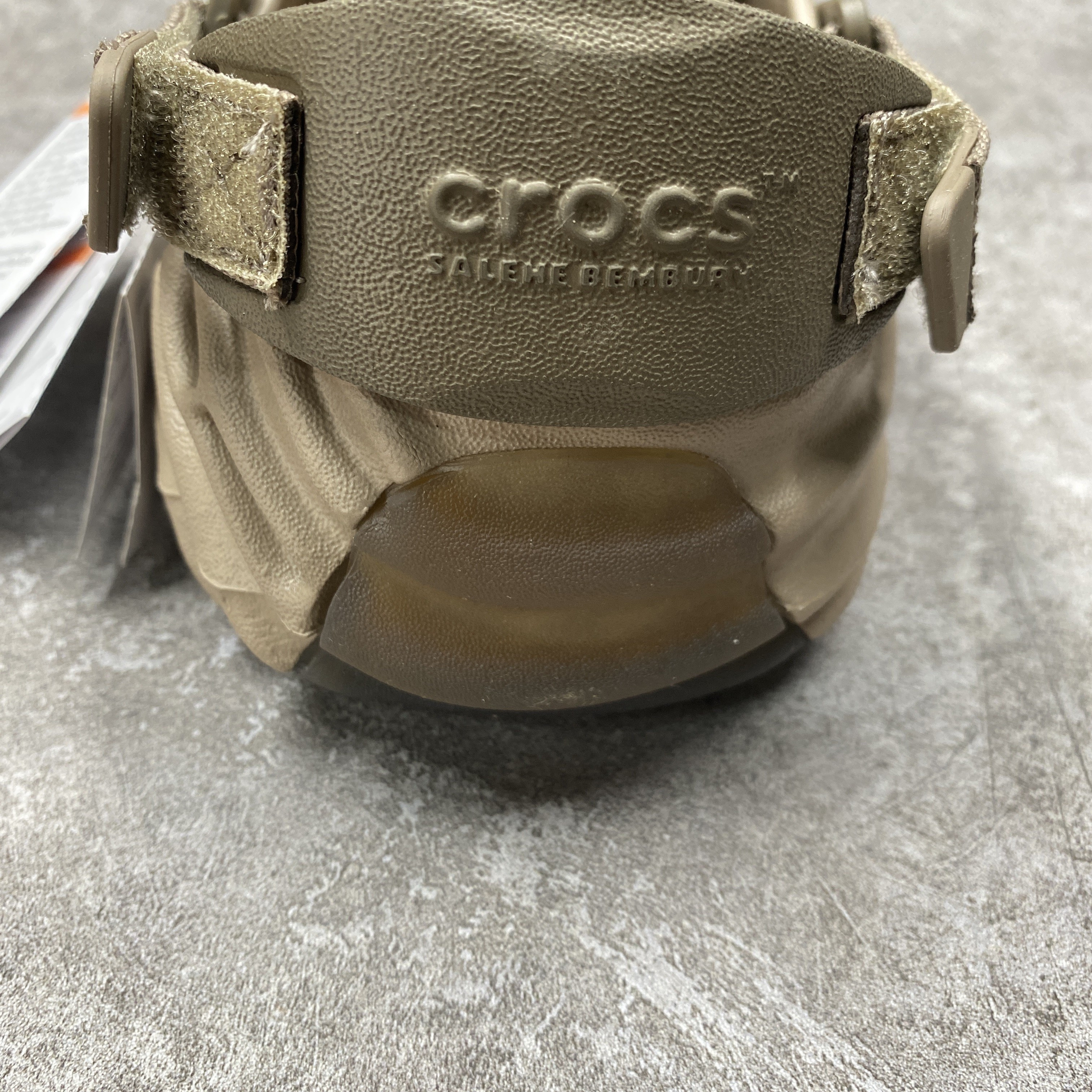 Cr*0*s pollex clog by salehe bembury menemsha