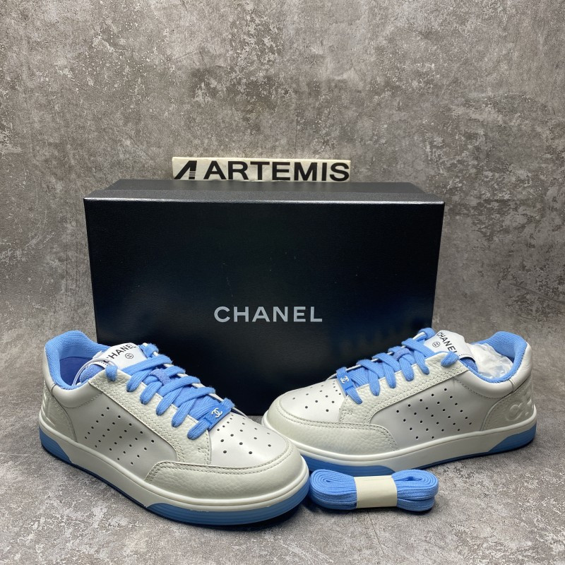 Ch*el runner tennis white light blue