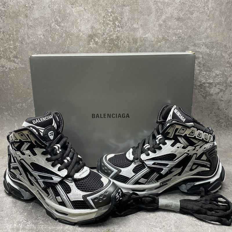 Balenciga Runner panelled high-top sneakers