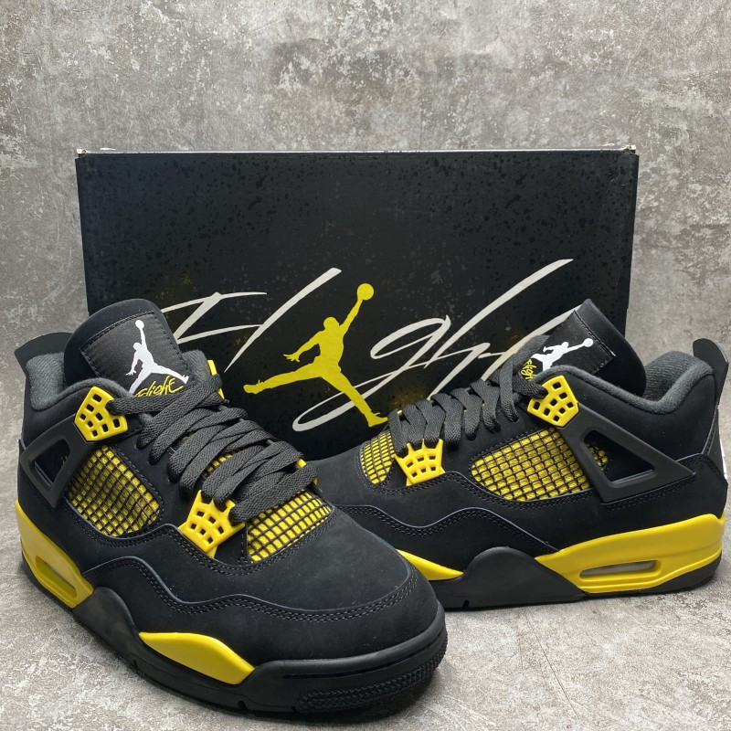 Air Jordan 4 Retro Thunder
