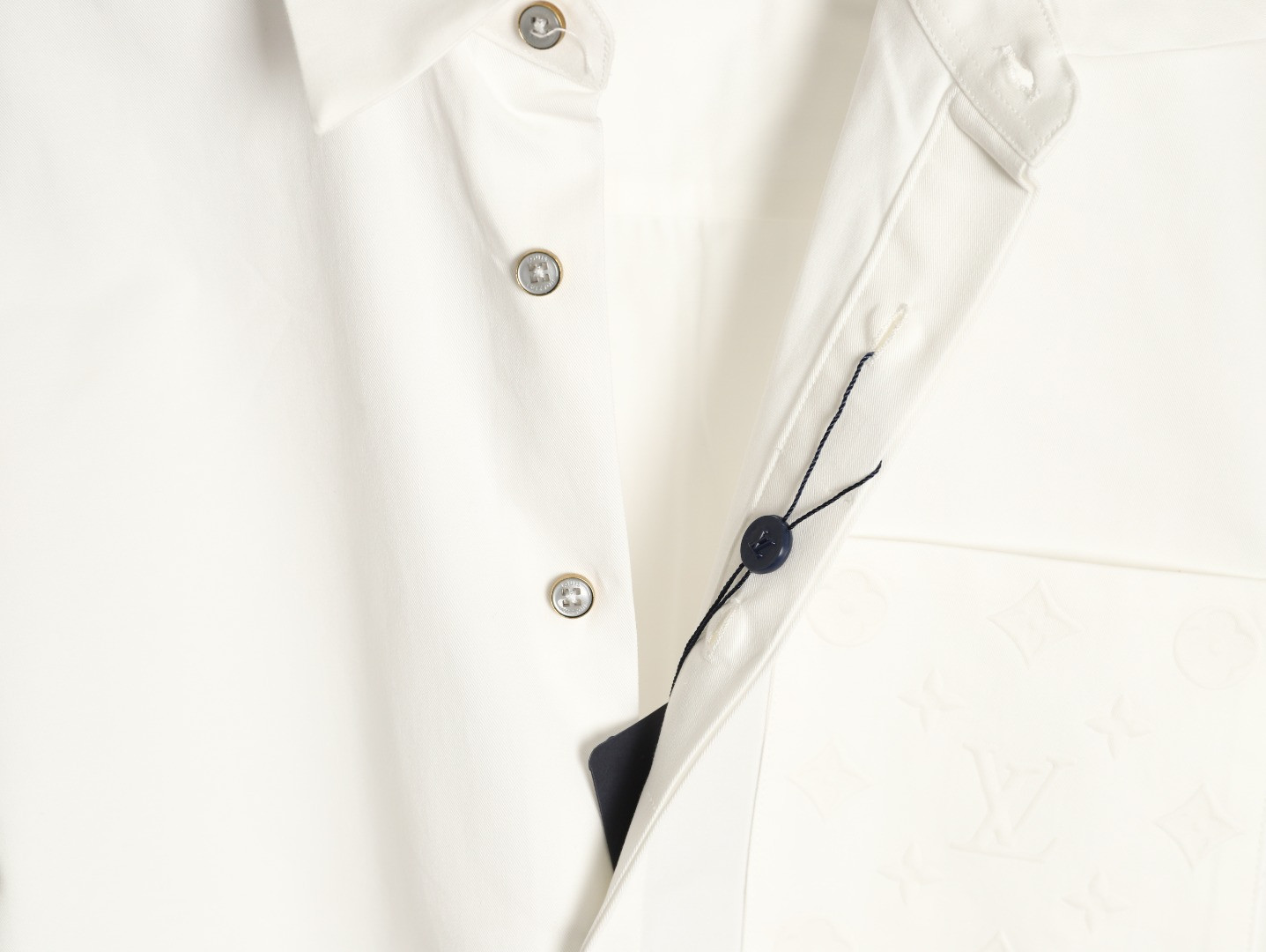 l0*is V*t0n 26ss long-sleeved shirts