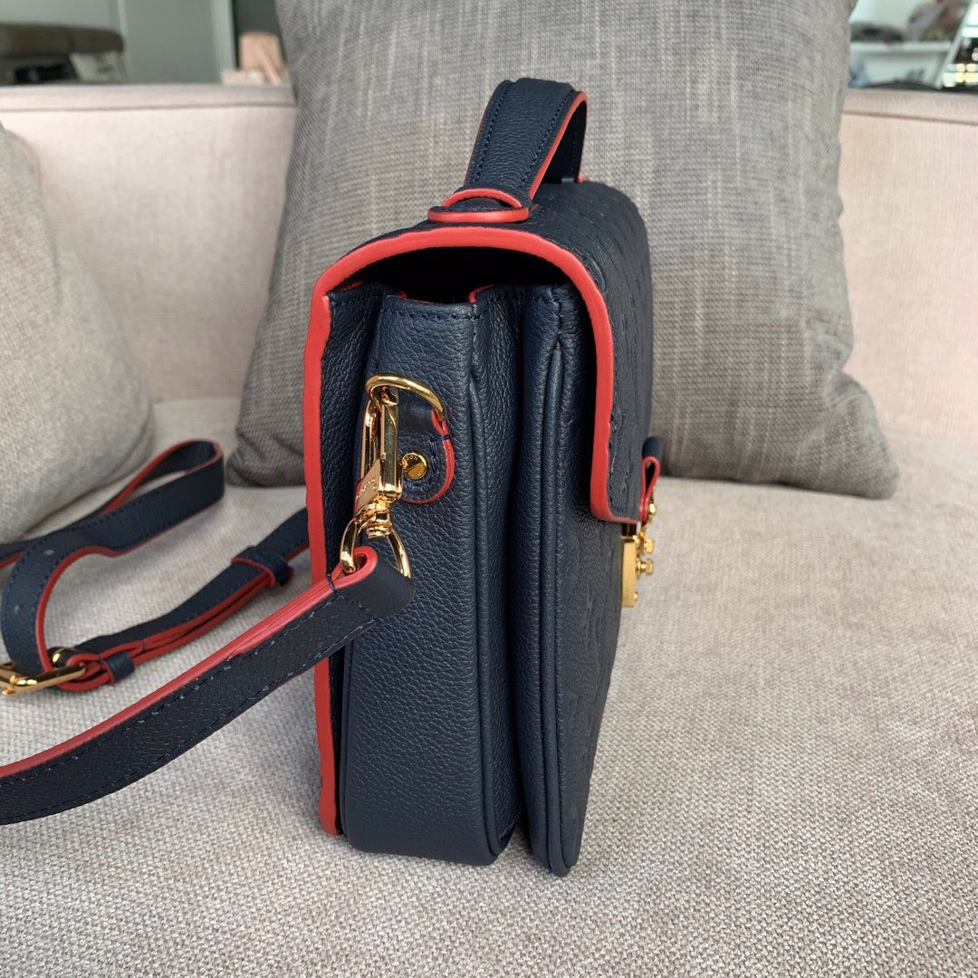 LV POCHETTE METIS M44071