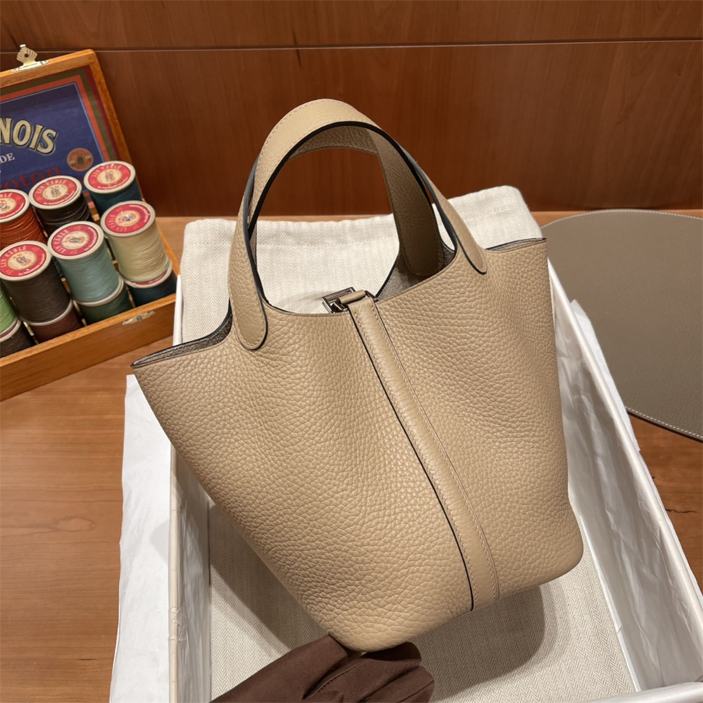 Hermès Picotin 18cm light brown without original box