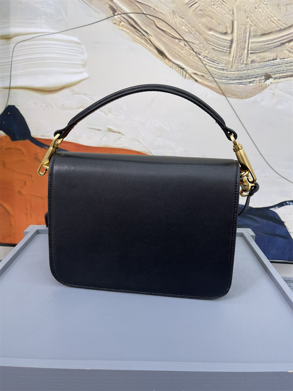 VALENTINO GARAVANI LOCÒ CALFSKIN SHOULDER SMALL BAG BLACK 22 x 16 x 7 cm