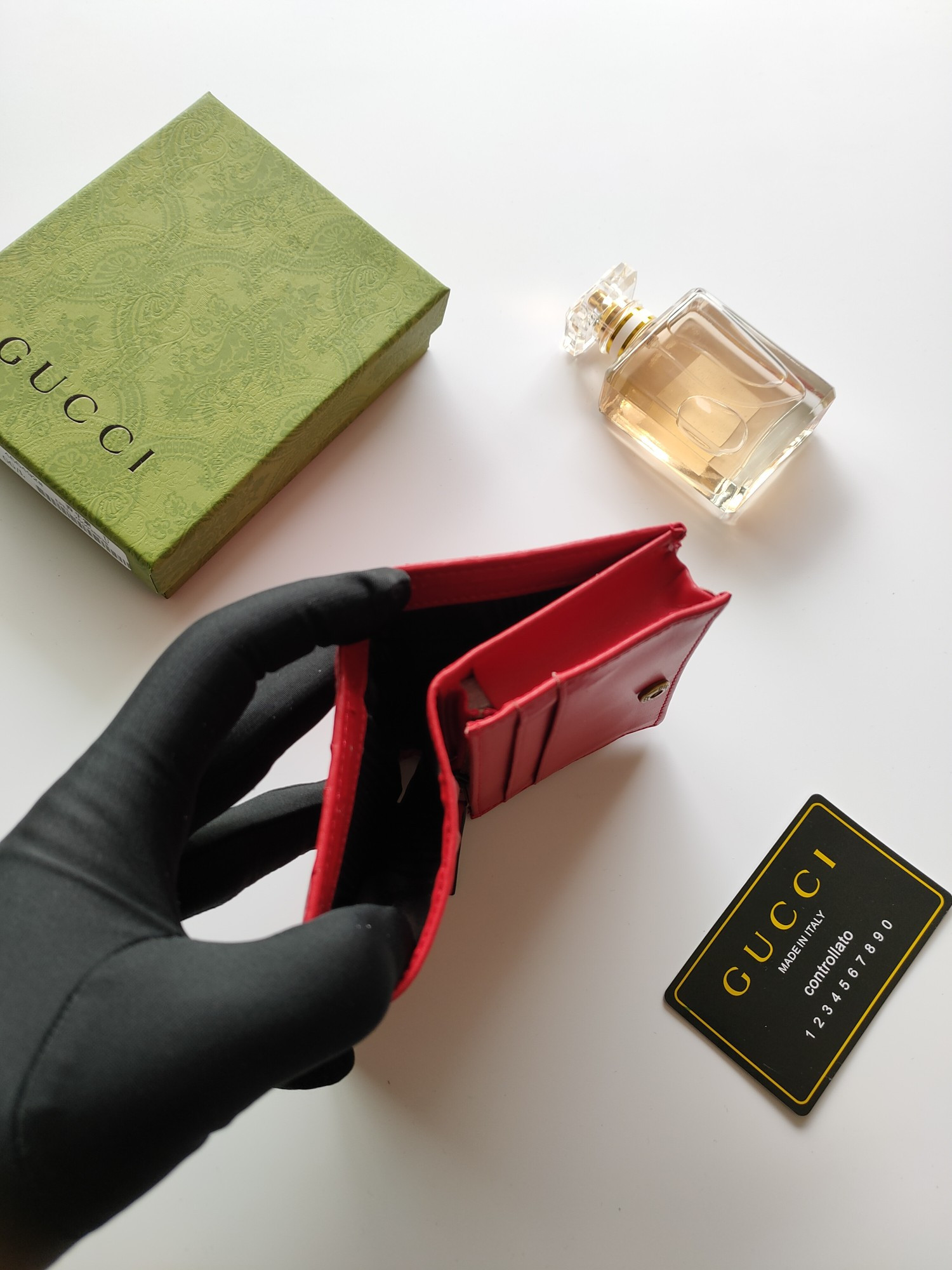 G*u*i gg card case wallet