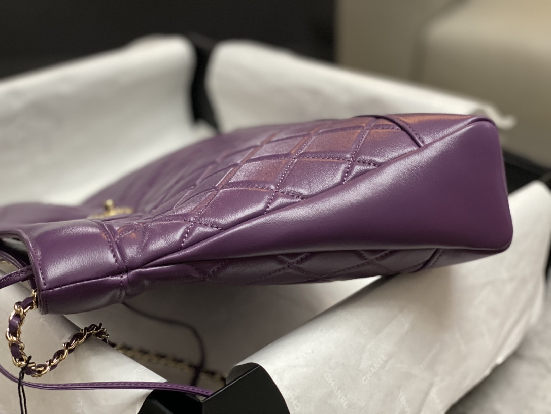 Ch*el shopping bag shiny lambskin & gold-tone metal 35x39x8cm