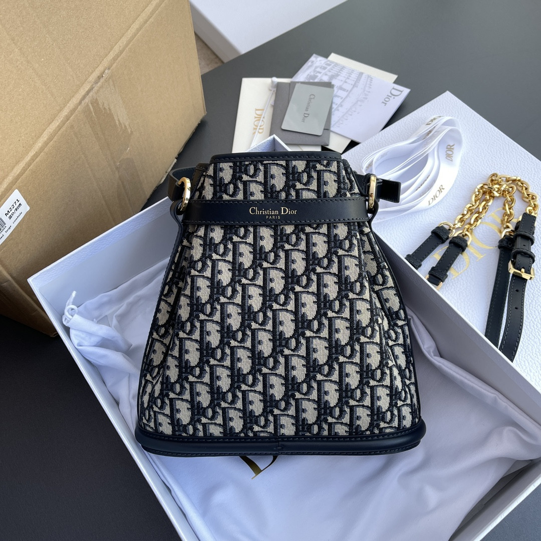 D*or  amber oblique 24.5×25×11cm