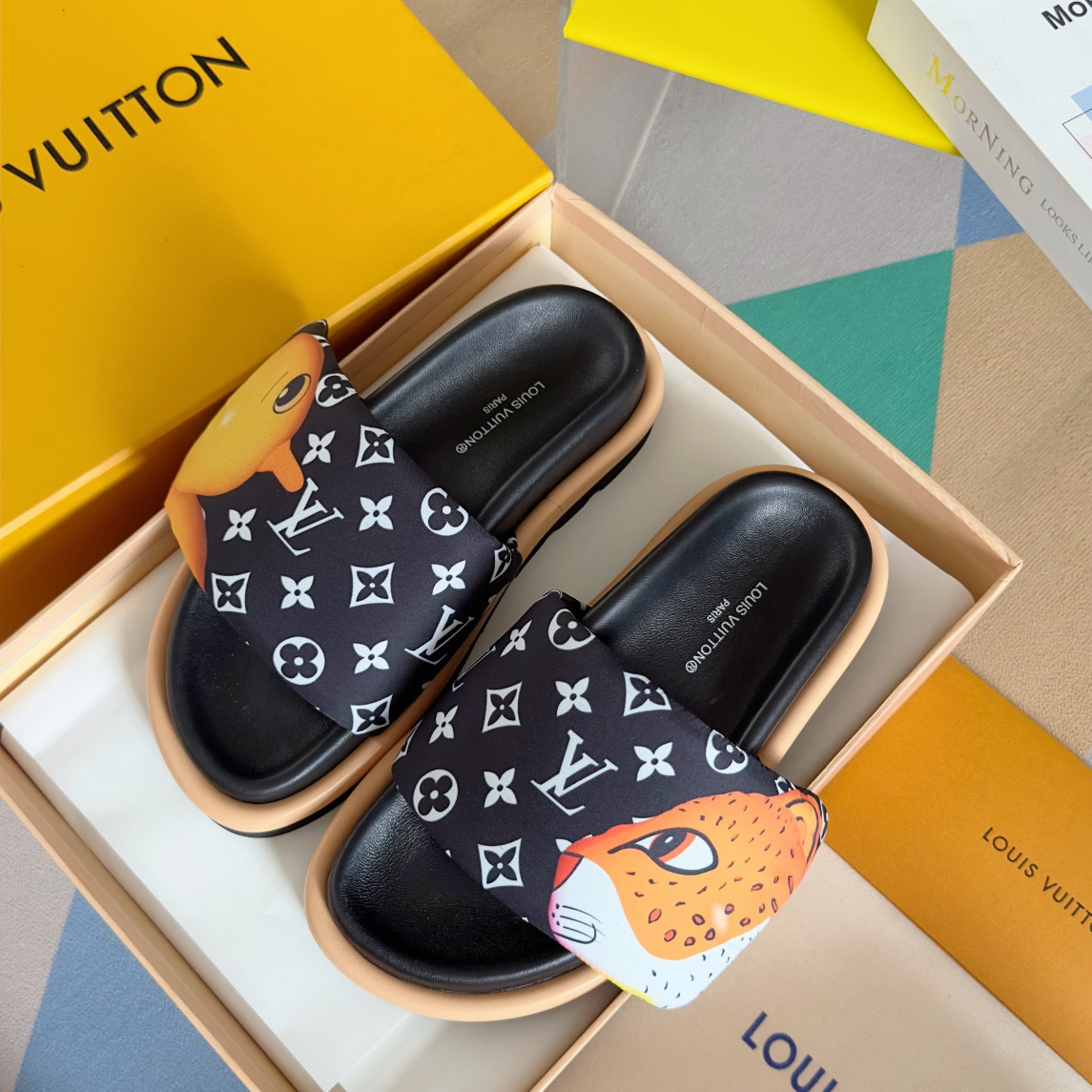 LV Pool Pillow Flat Comfort Mule