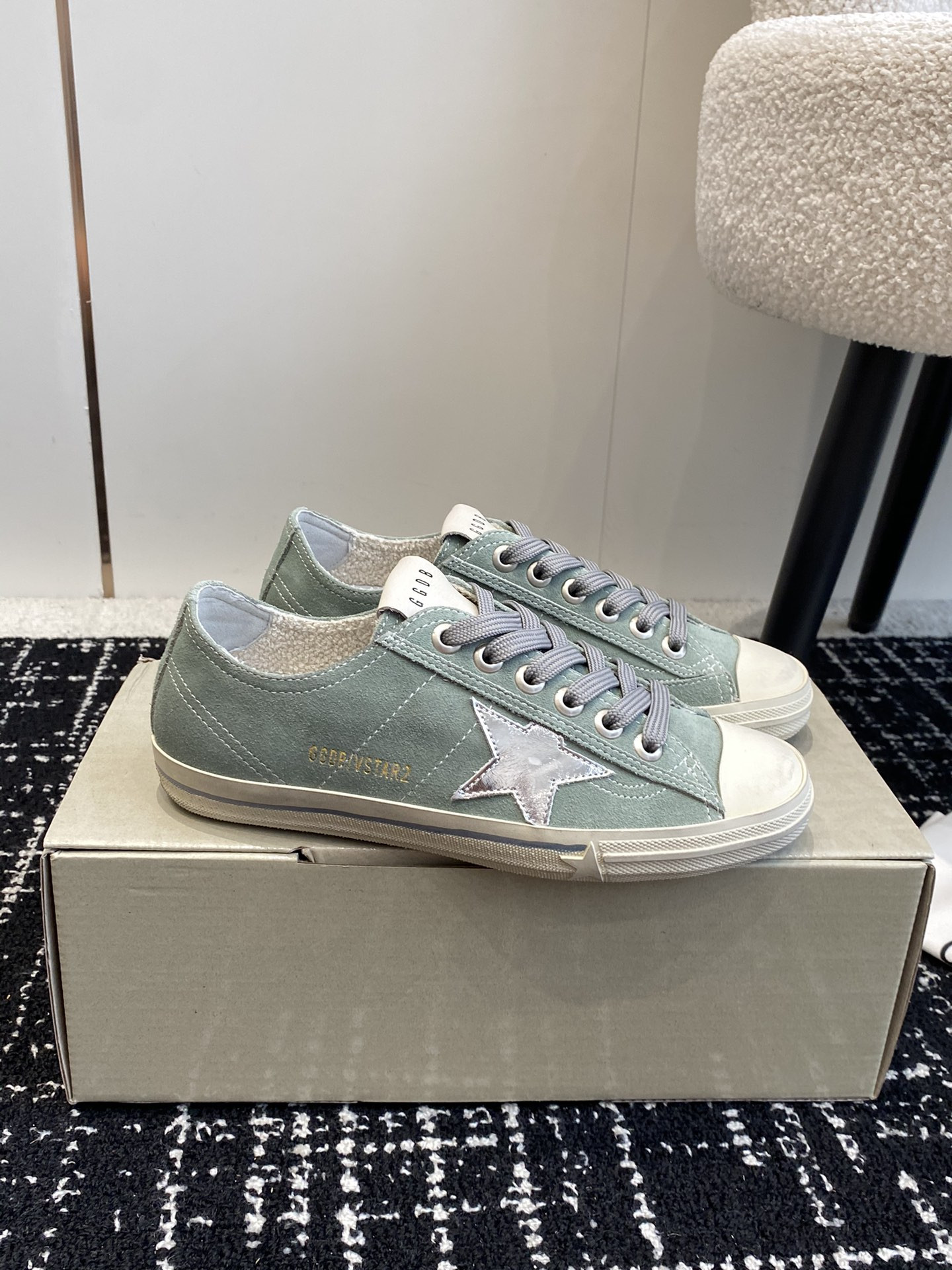 UA Golden Goose V-STAR Sneaker