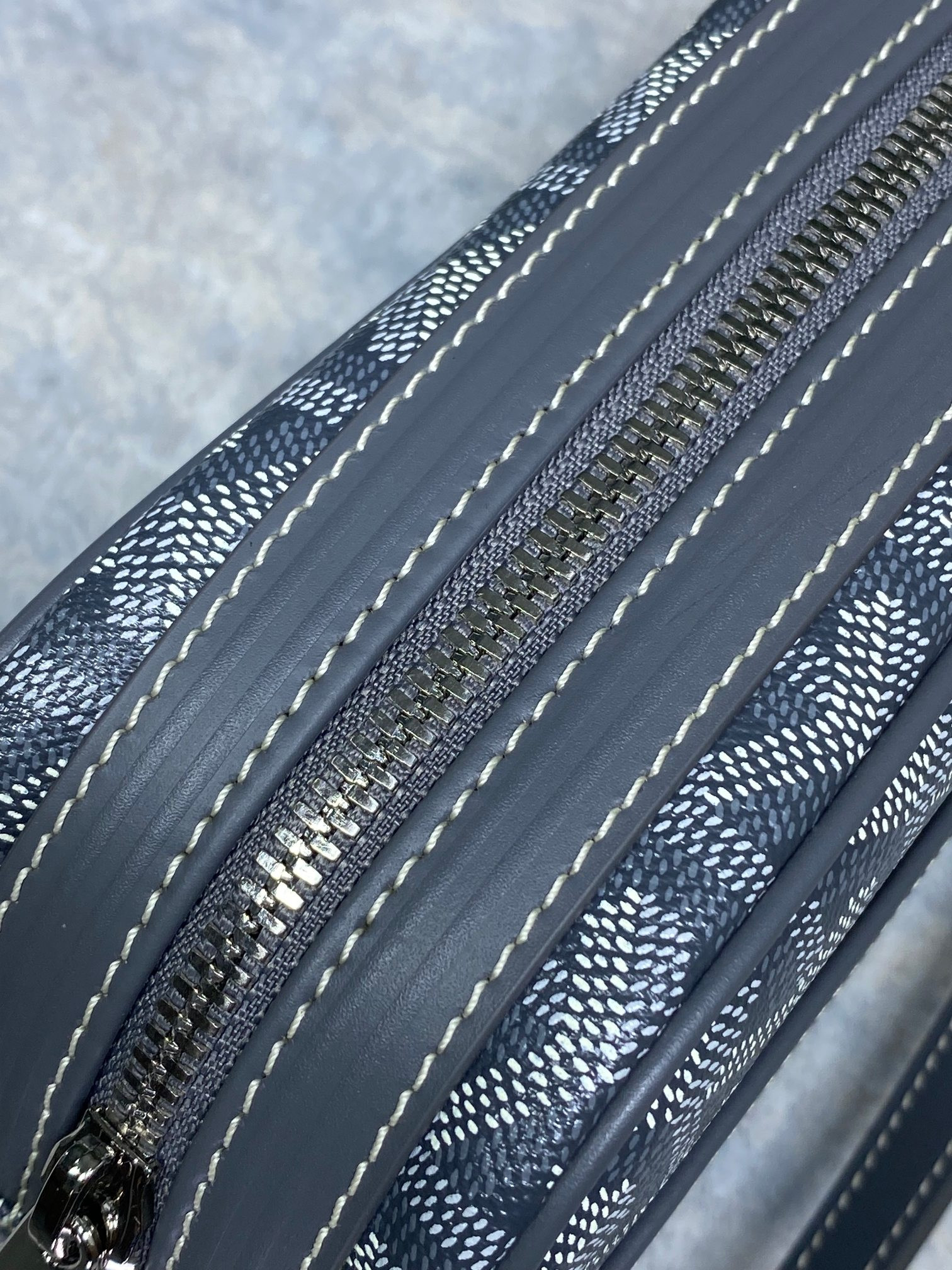 Go*ard cap-vert pm bag 13x6.5x22cm